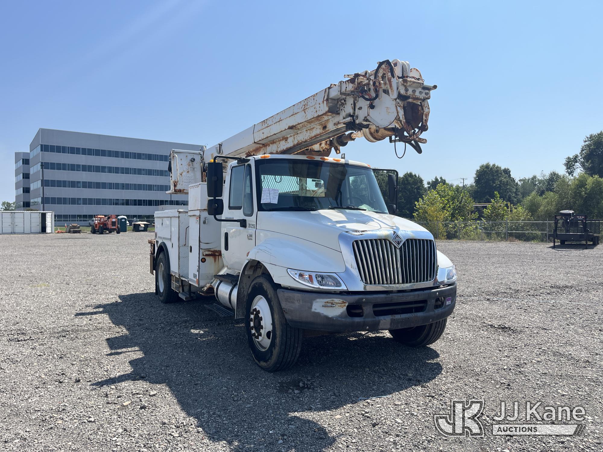 2004 International 4300