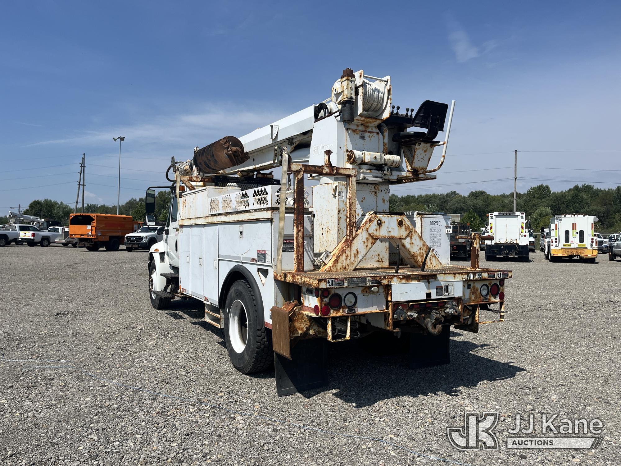 2004 International 4300