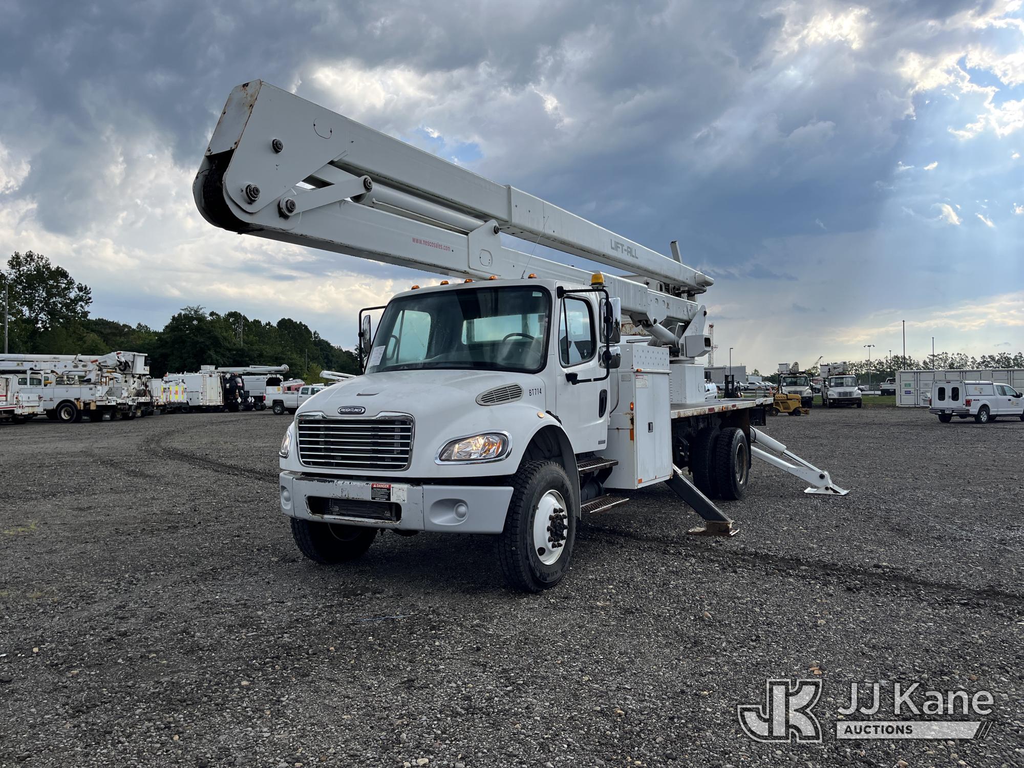 Photo of 2007 Freightliner M2 106