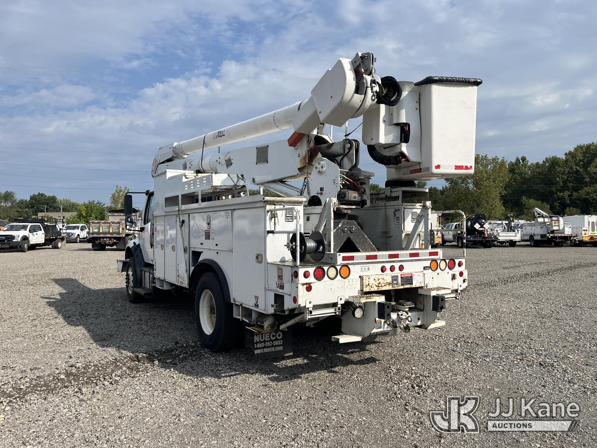 2012 Freightliner M2 106