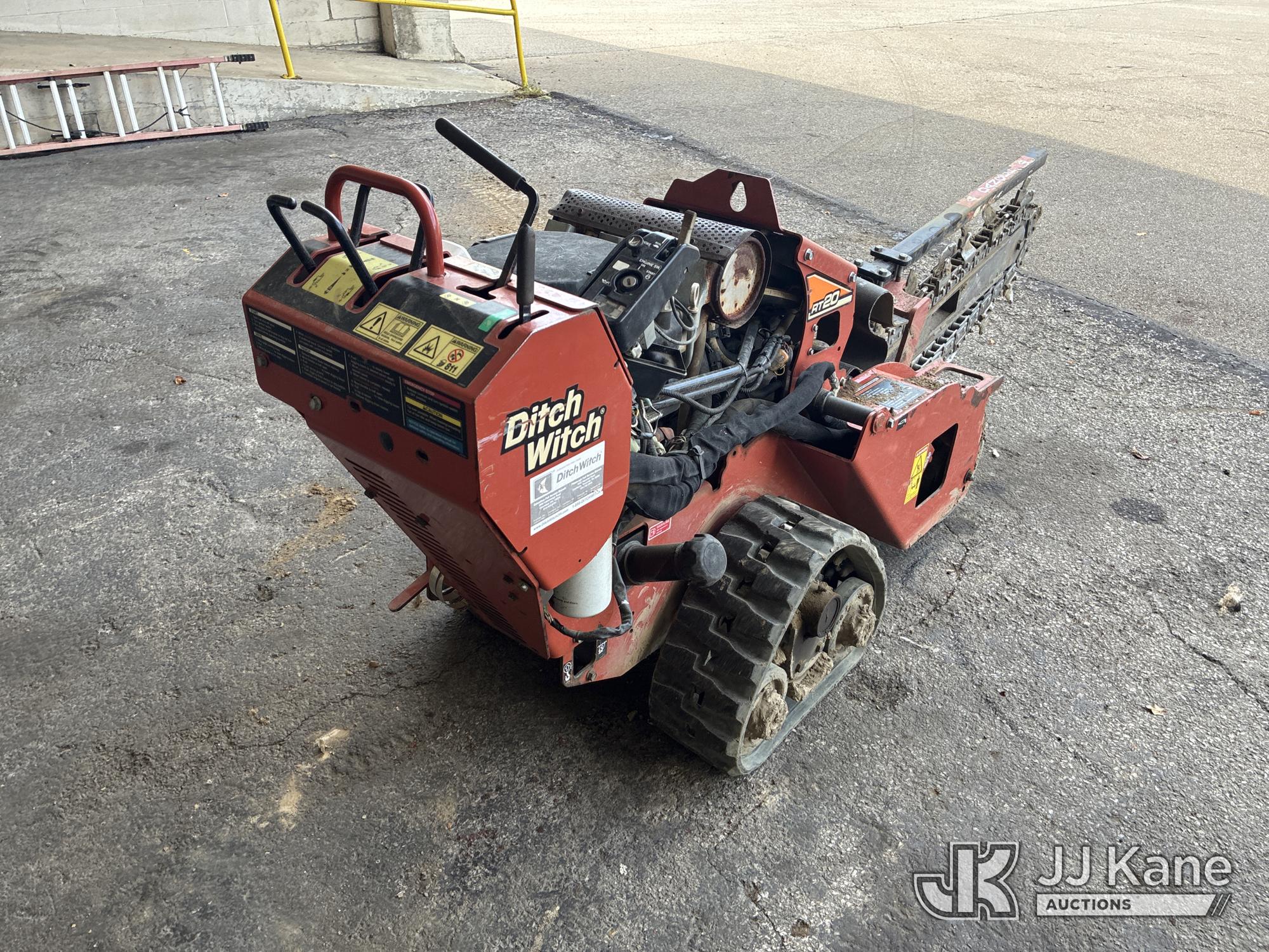 2015 Ditch Witch RT20