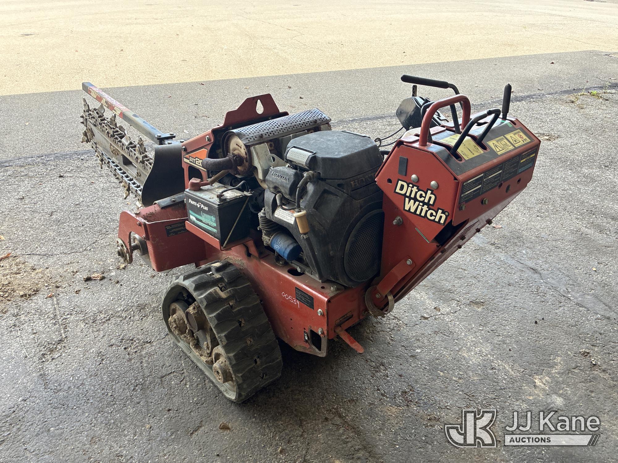 2015 Ditch Witch RT20