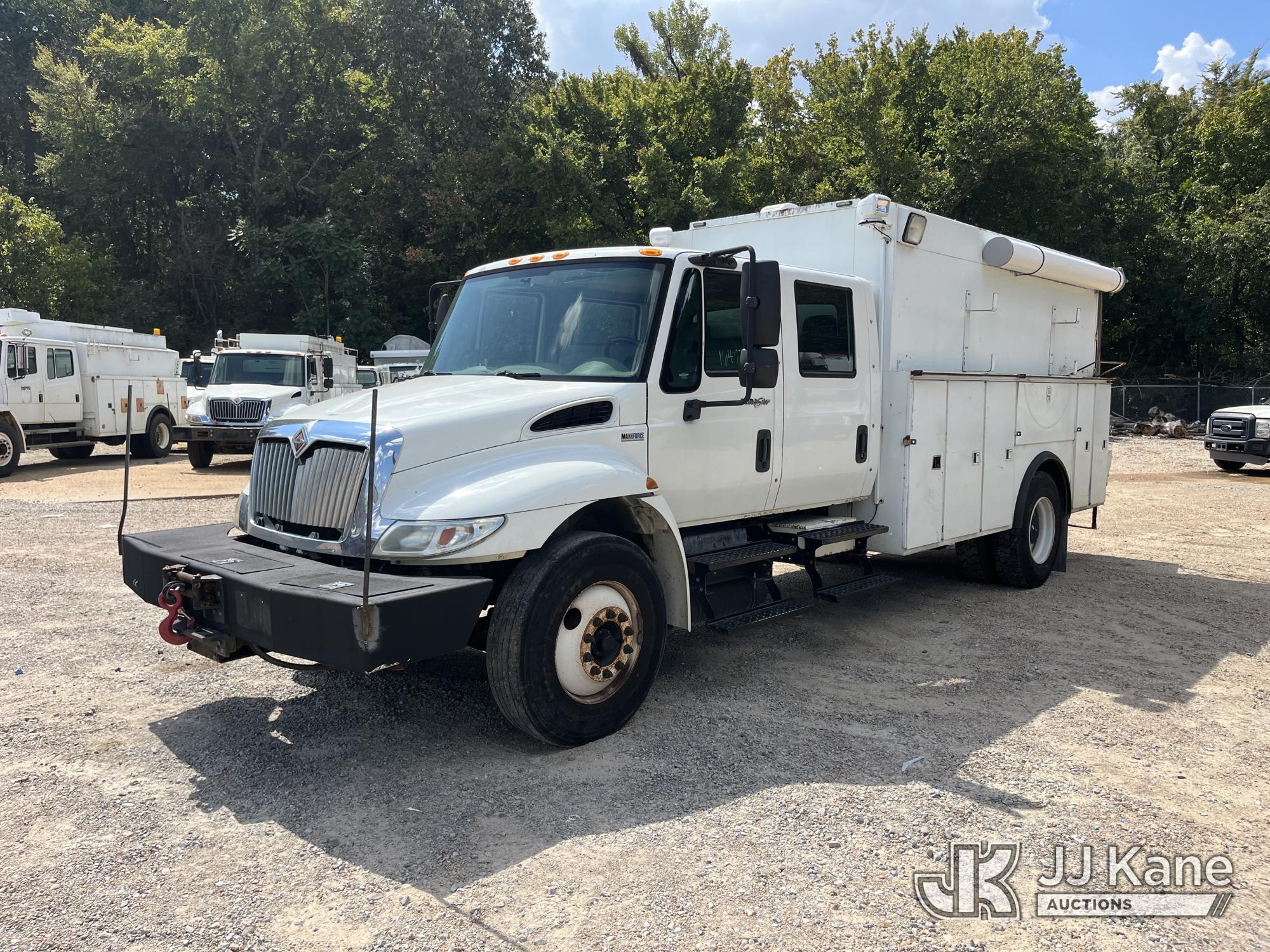 Photo of 2013 International DuraStar 4300