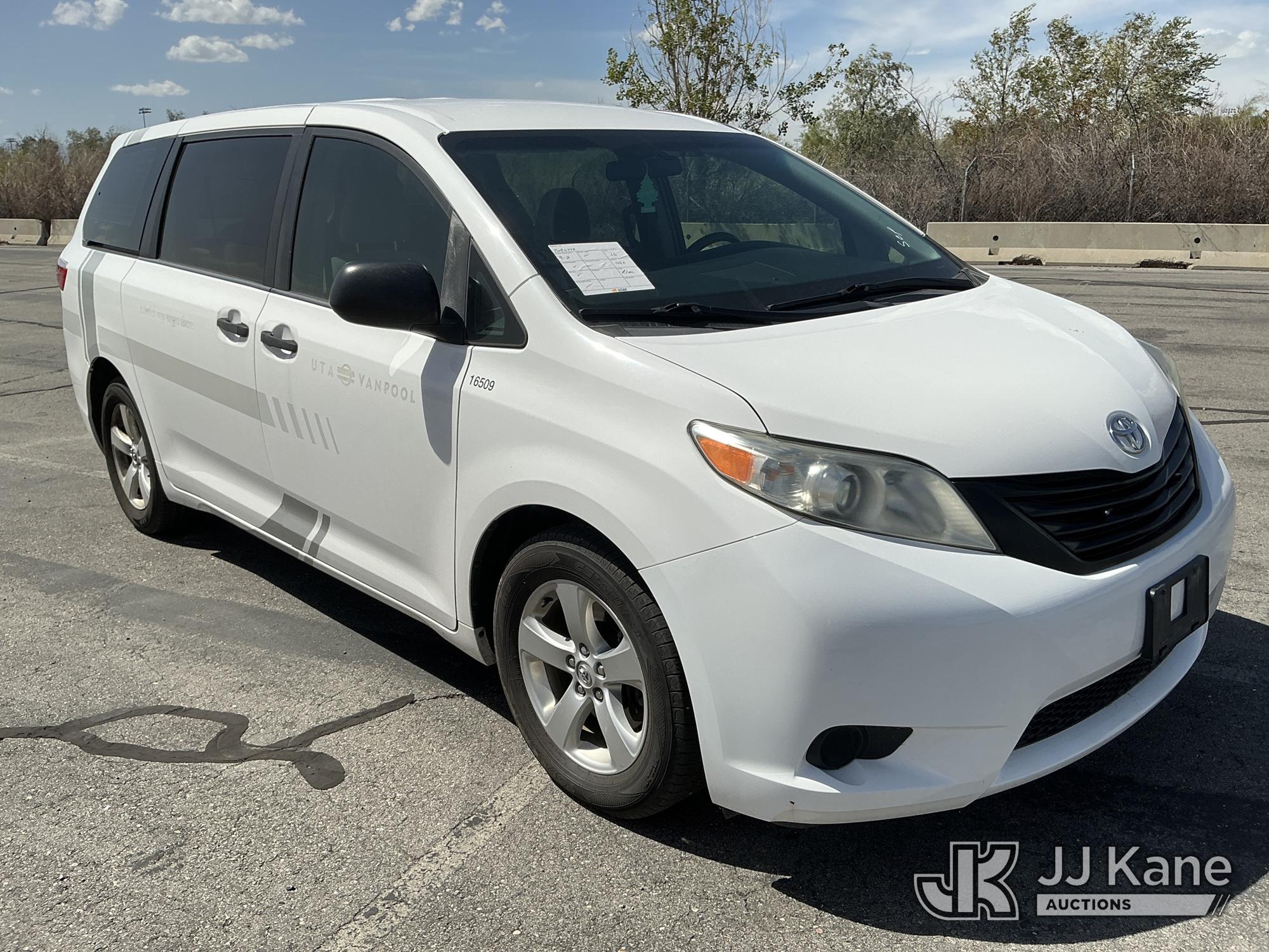 2016 Toyota Sienna