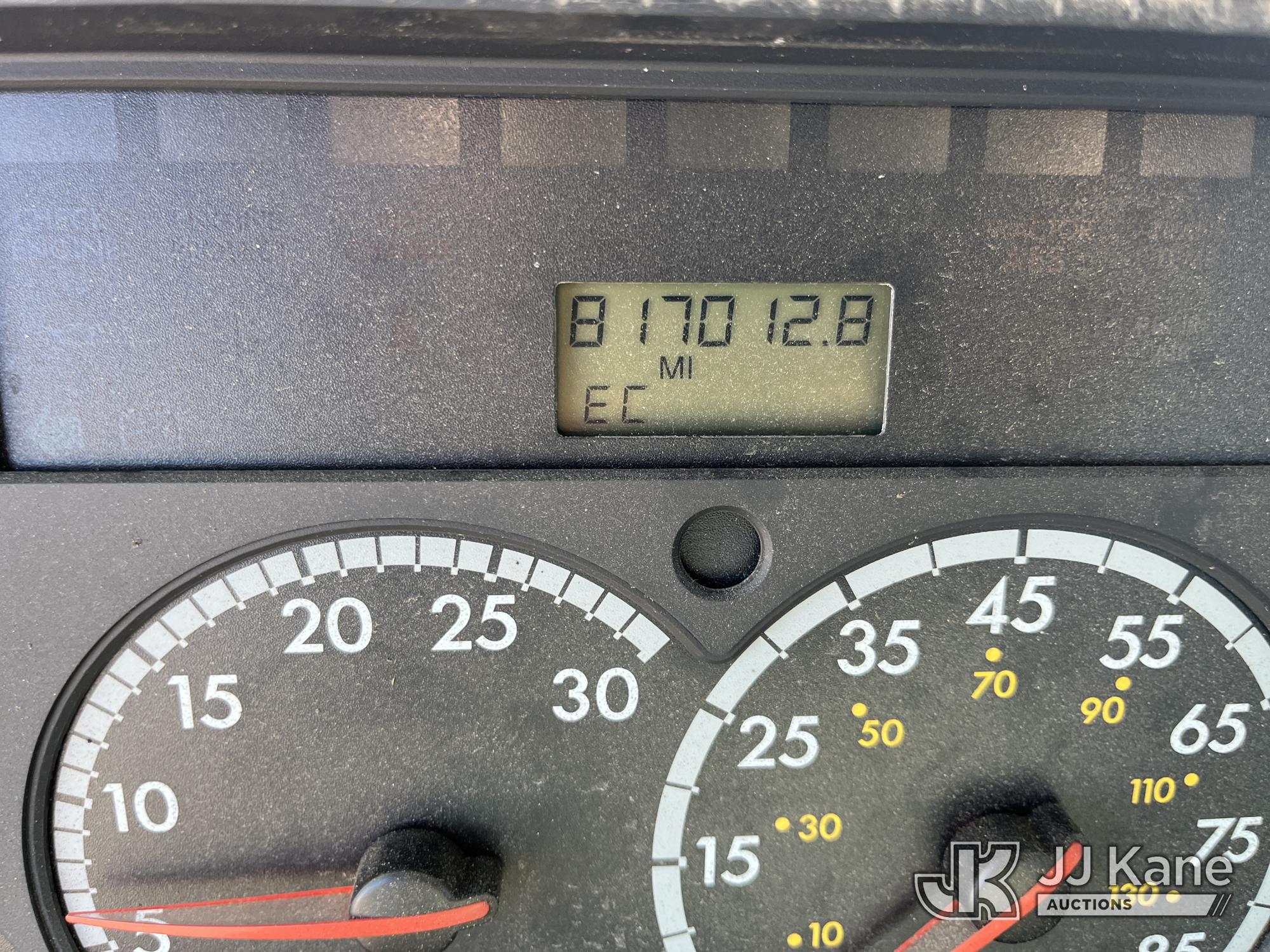 2005 Freightliner Columbia 112