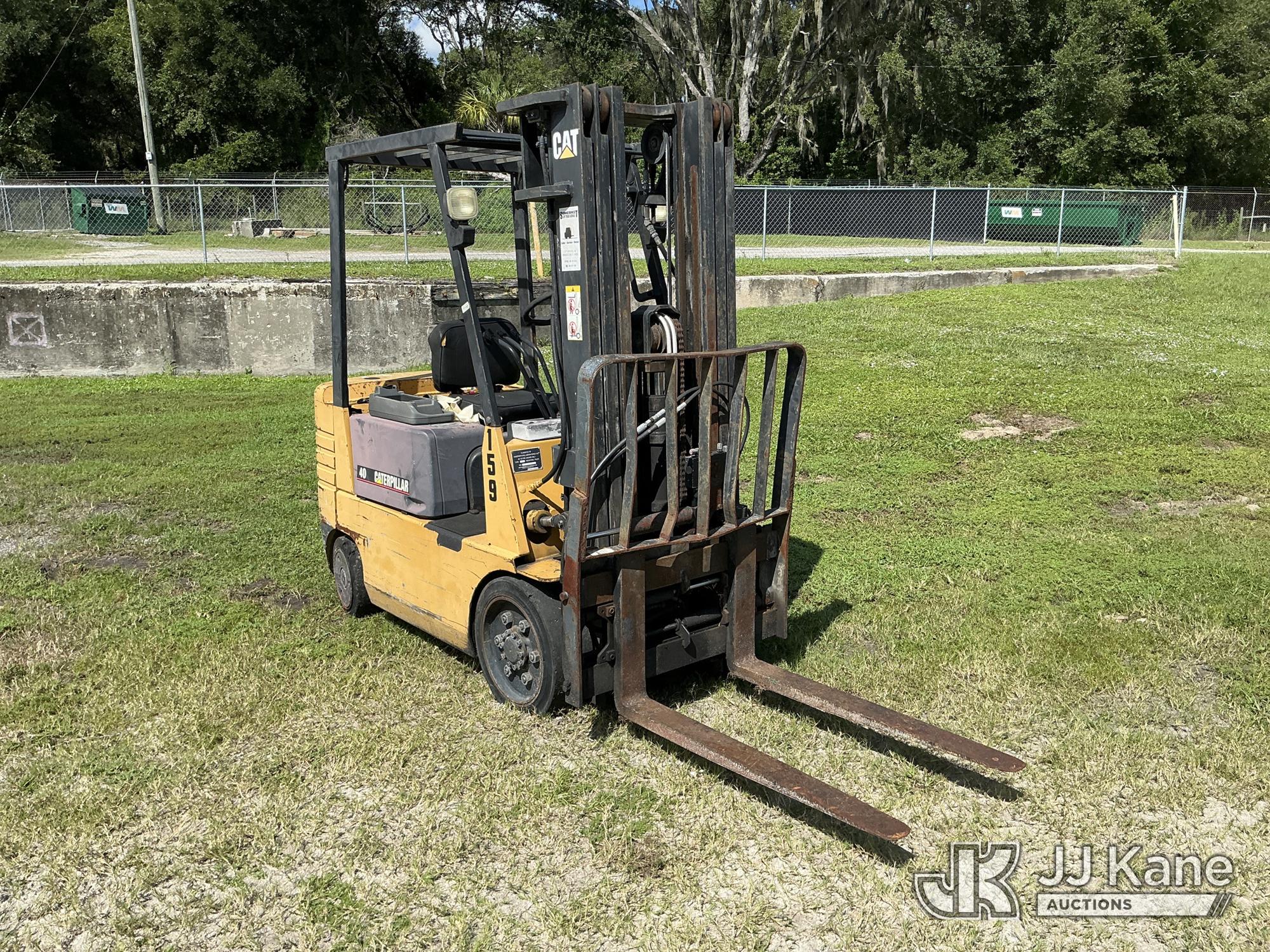 1998 Caterpillar GC20