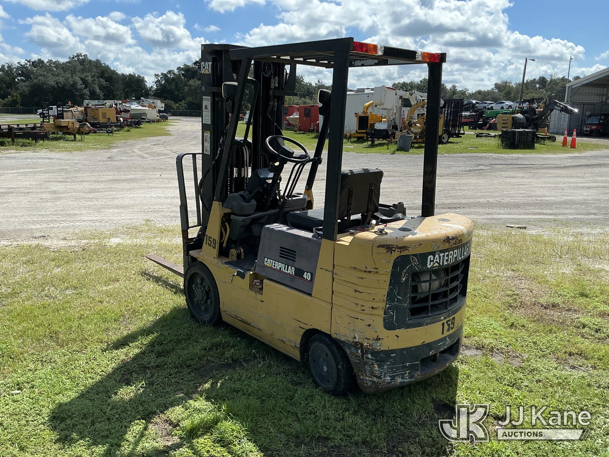 1998 Caterpillar GC20