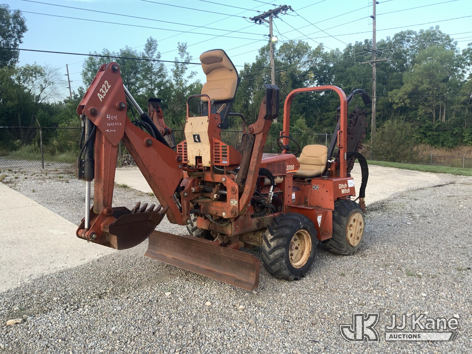 Photo of 2002 Ditch Witch 3700DD