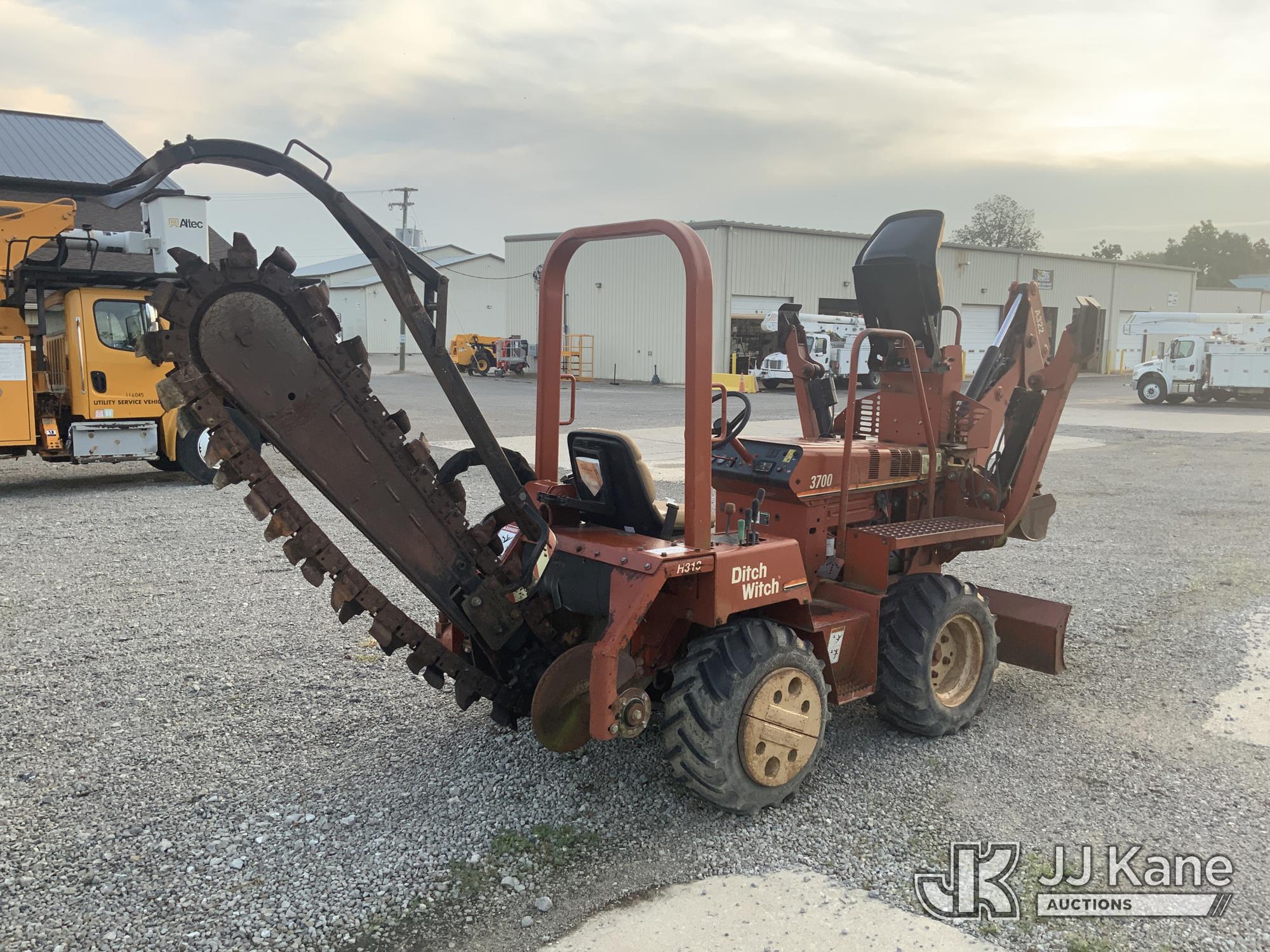 2002 Ditch Witch 3700DD