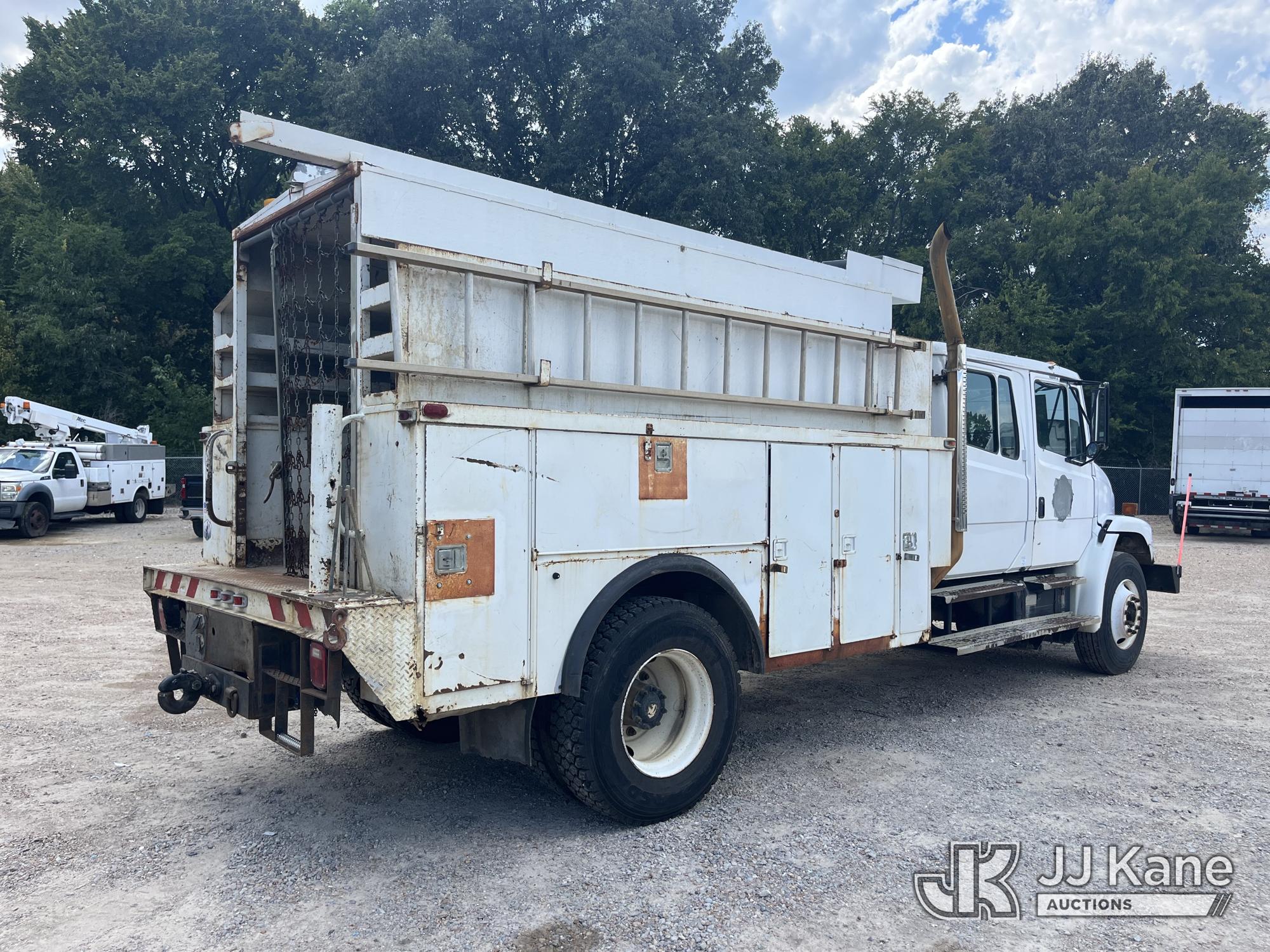 2003 Freightliner FL70
