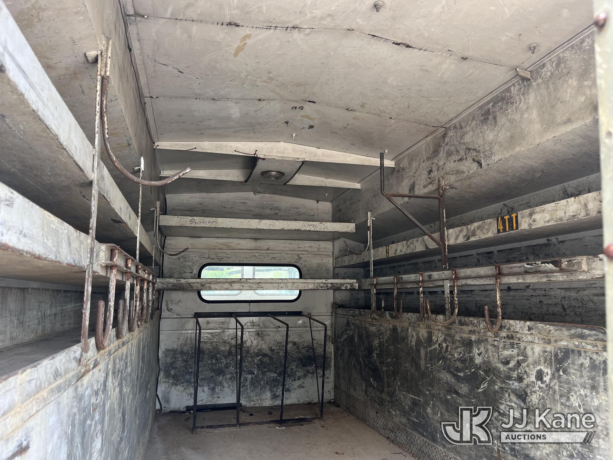 2003 Freightliner FL70