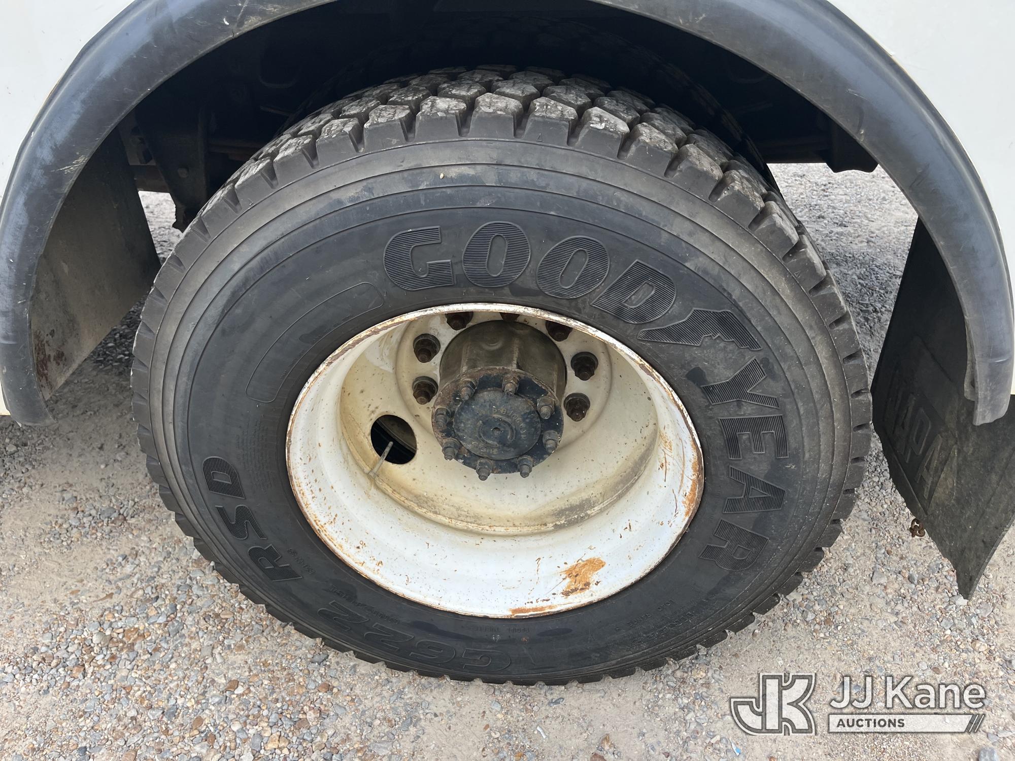 2003 Freightliner FL70