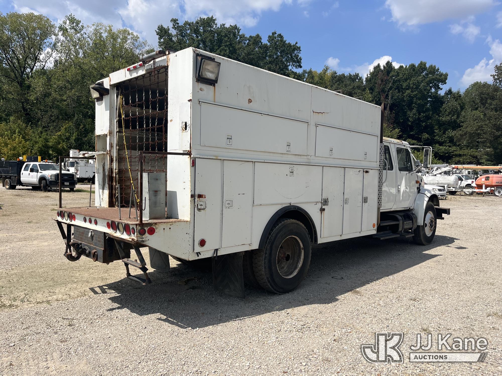 2002 International 4700