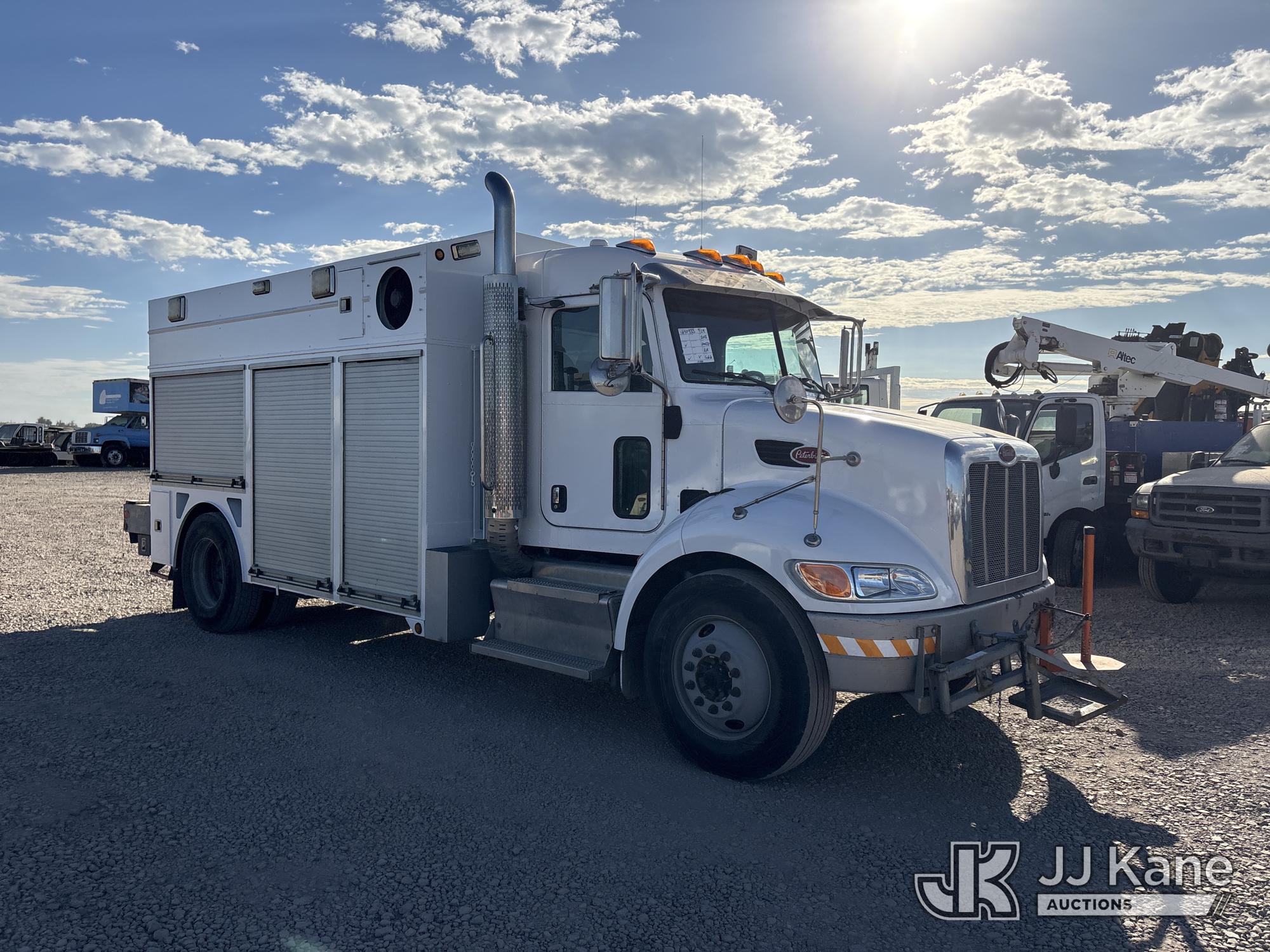 2013 Peterbilt 337