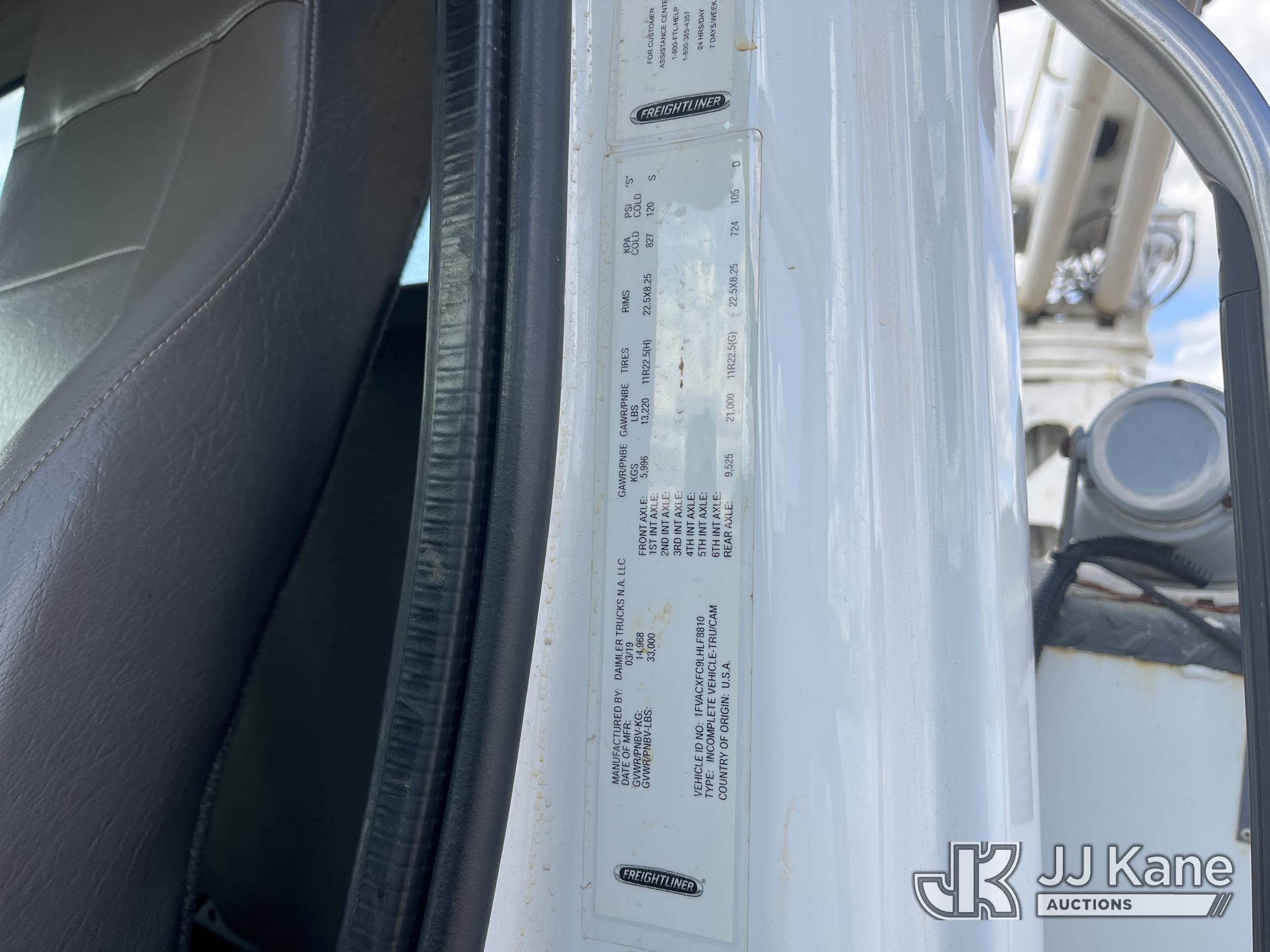 2020 Freightliner M2