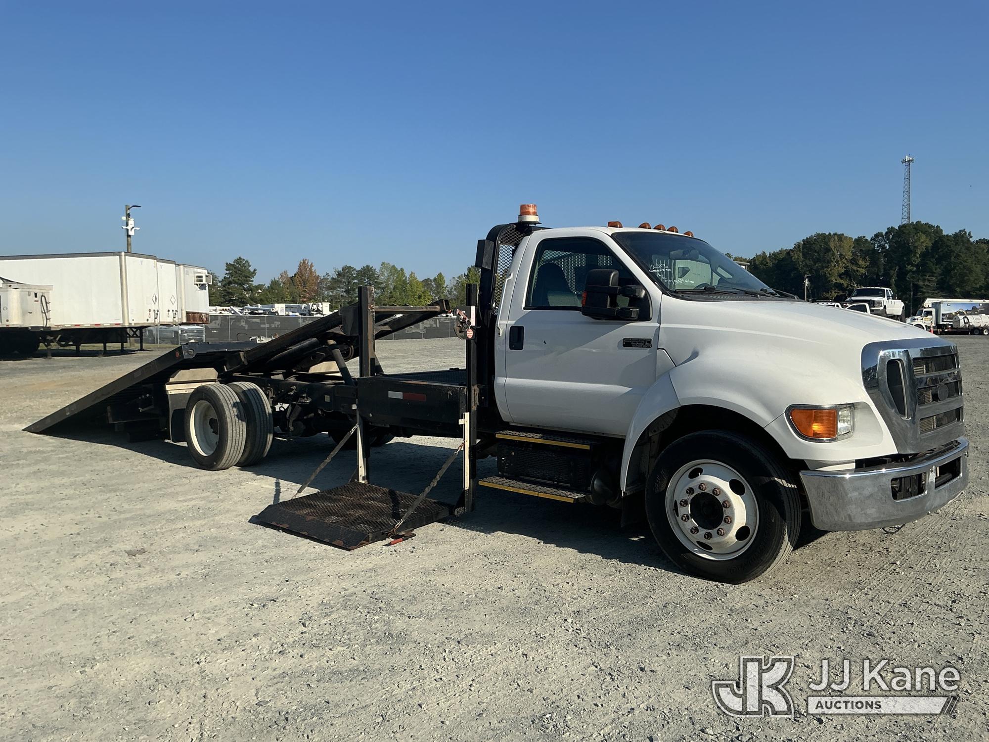 2013 Ford F650
