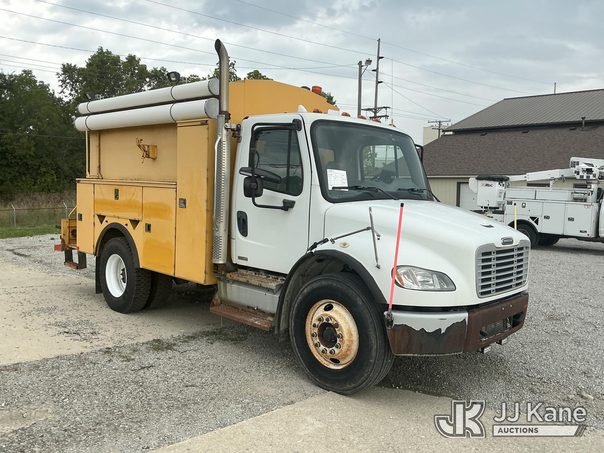 2011 Freightliner M2 106