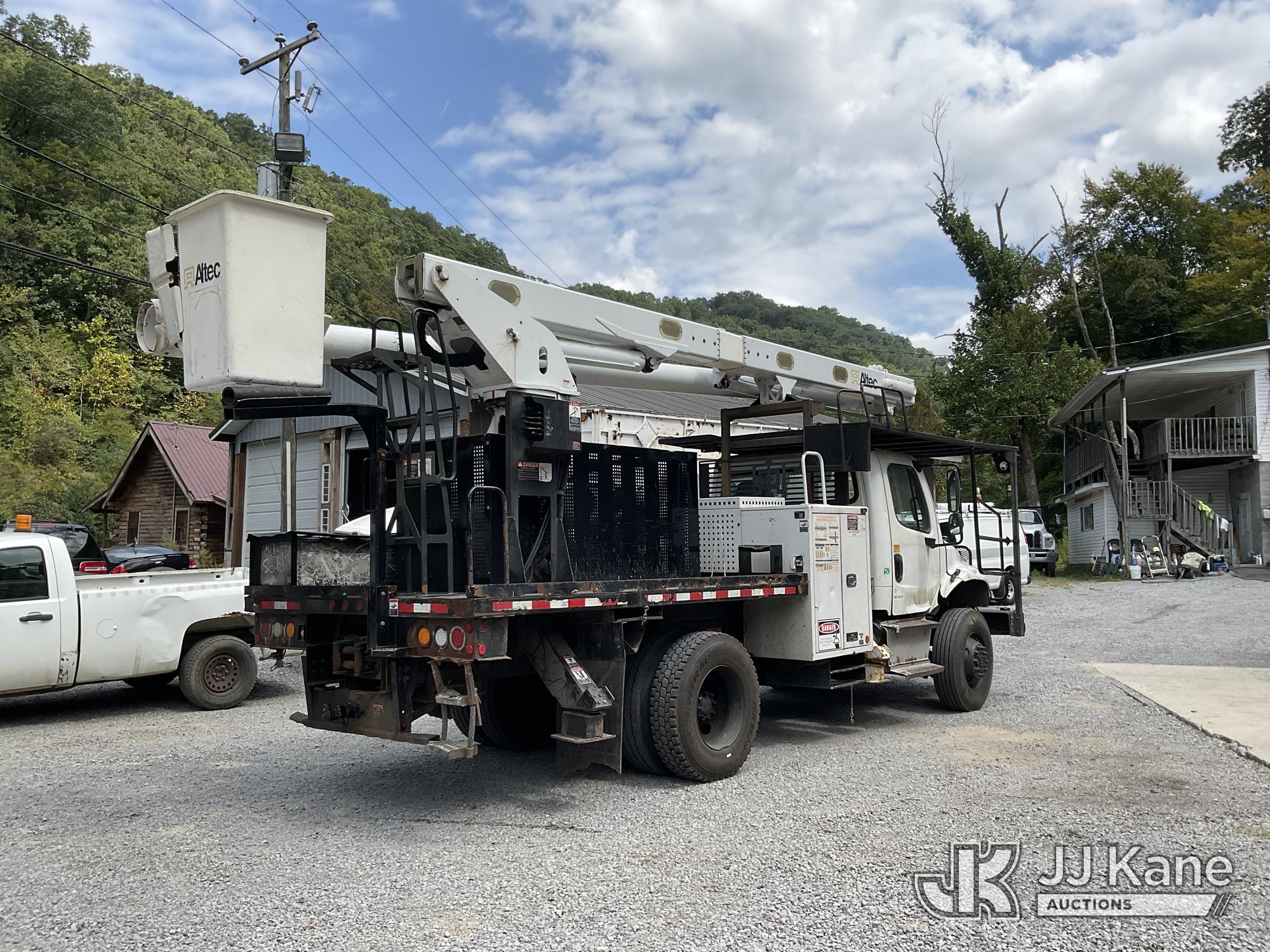 2015 Freightliner M2 106