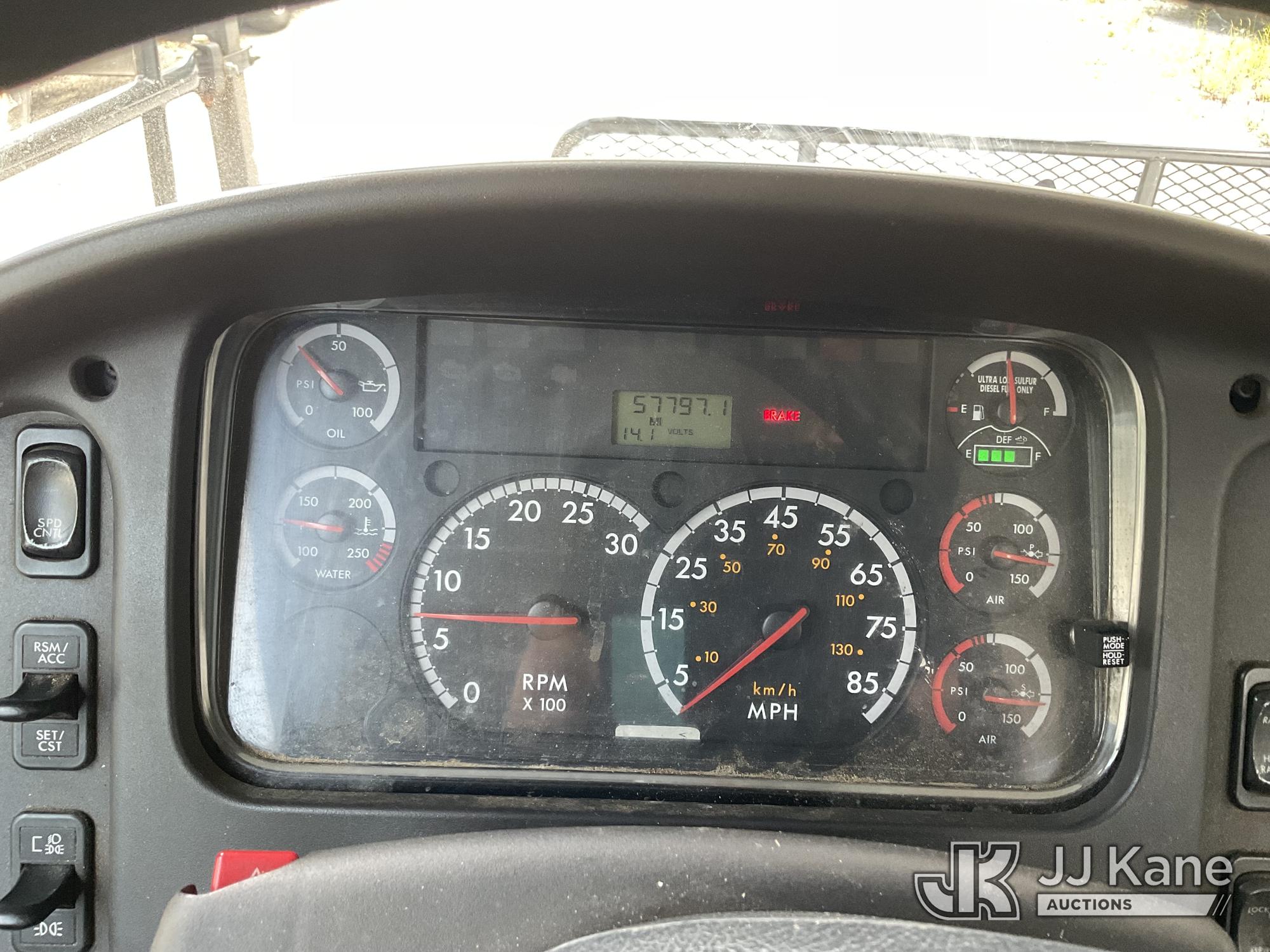 2015 Freightliner M2 106