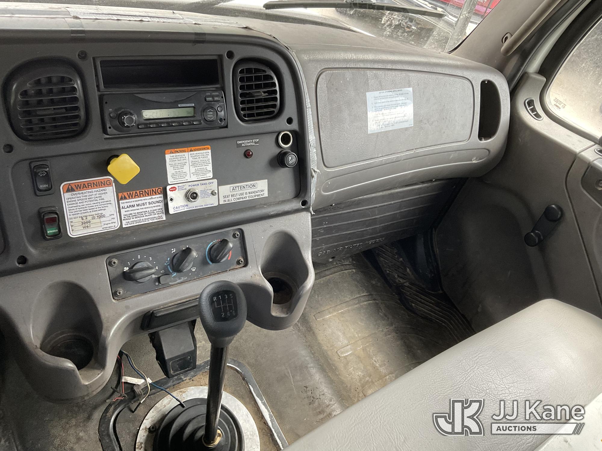 2015 Freightliner M2 106
