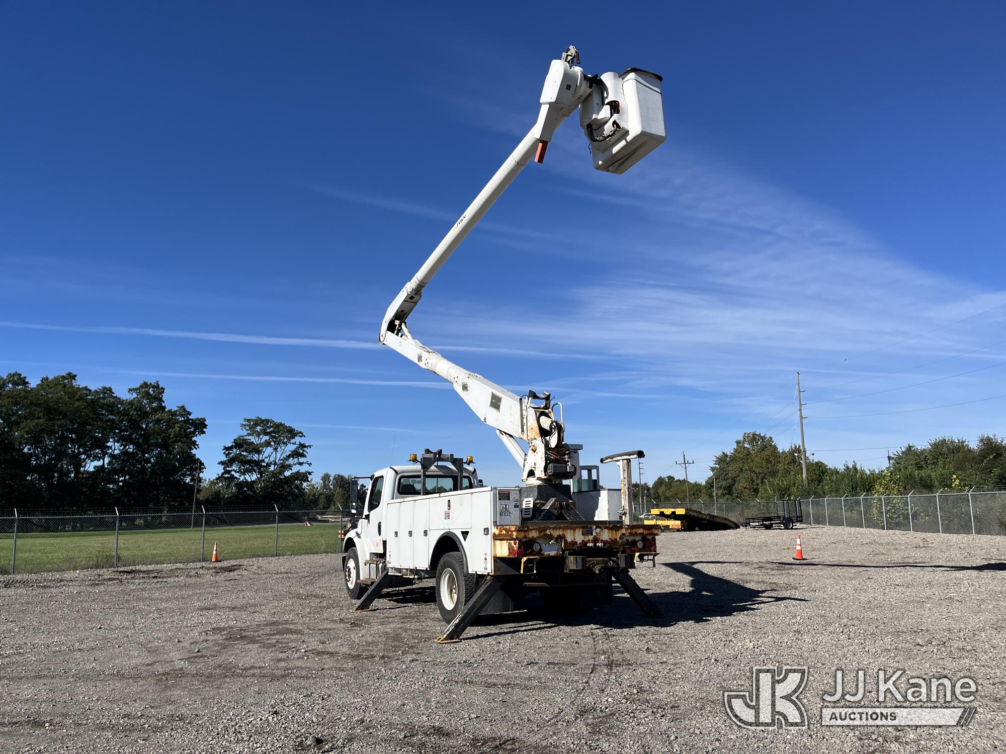 2013 Freightliner M2 106