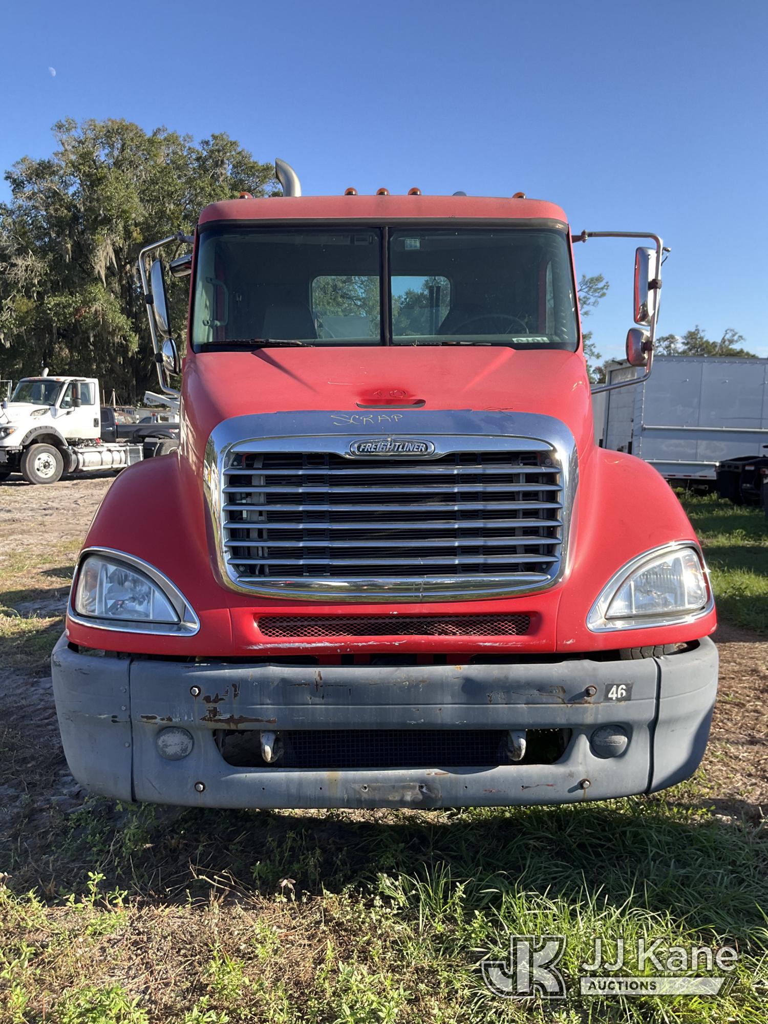 2005 Freightliner COLUMBIA 120