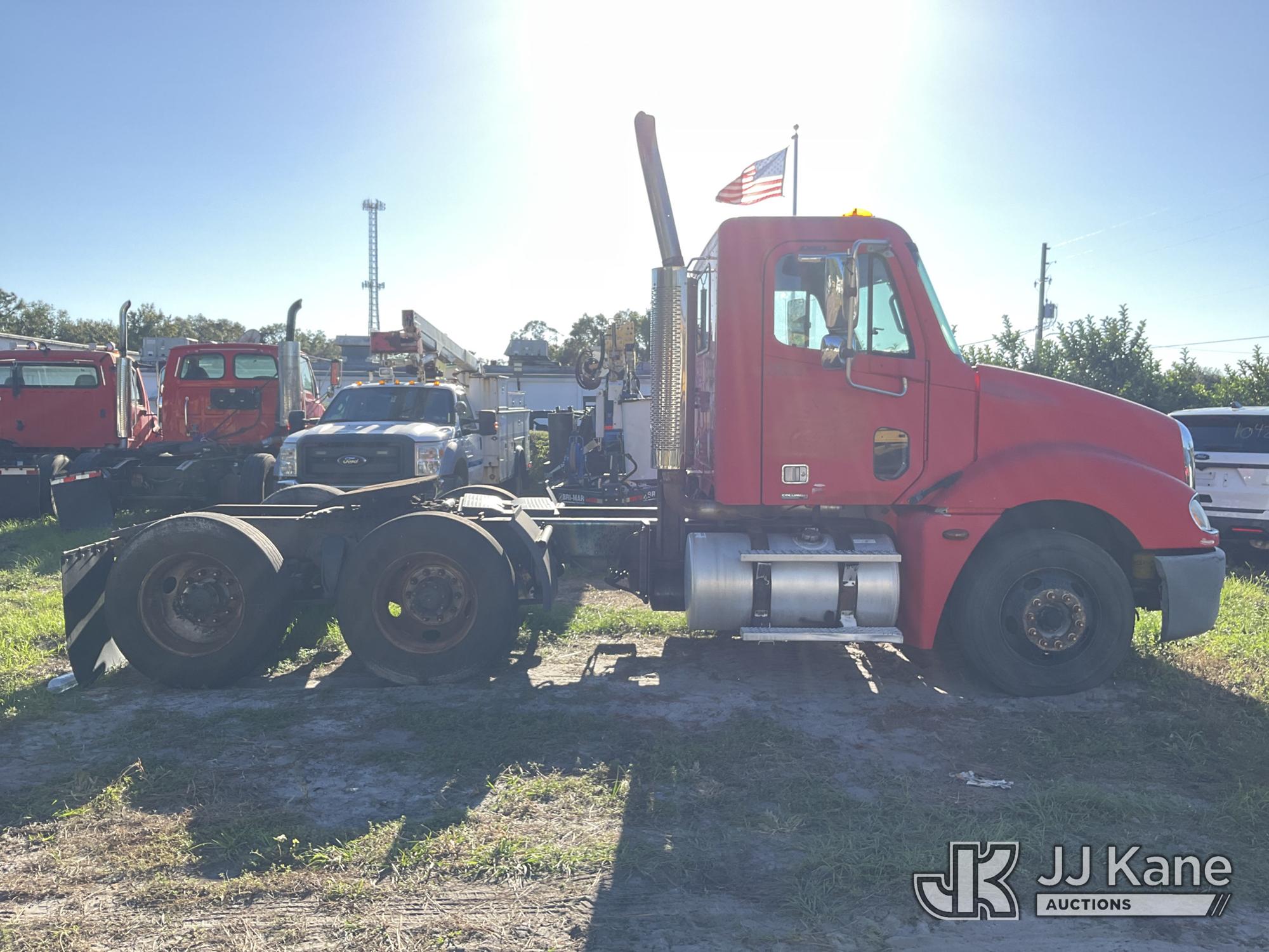 2005 Freightliner COLUMBIA 120