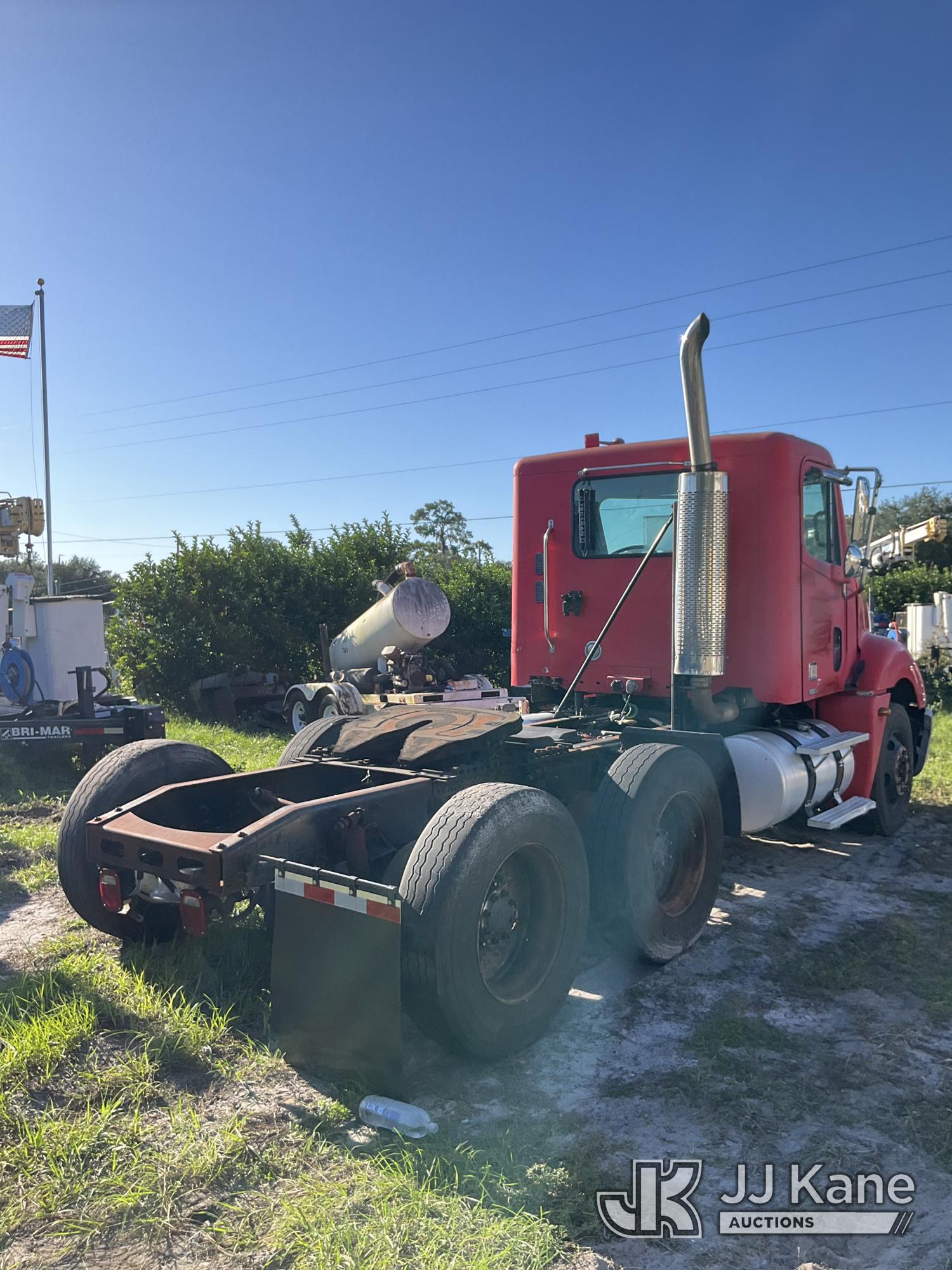 2005 Freightliner COLUMBIA 120