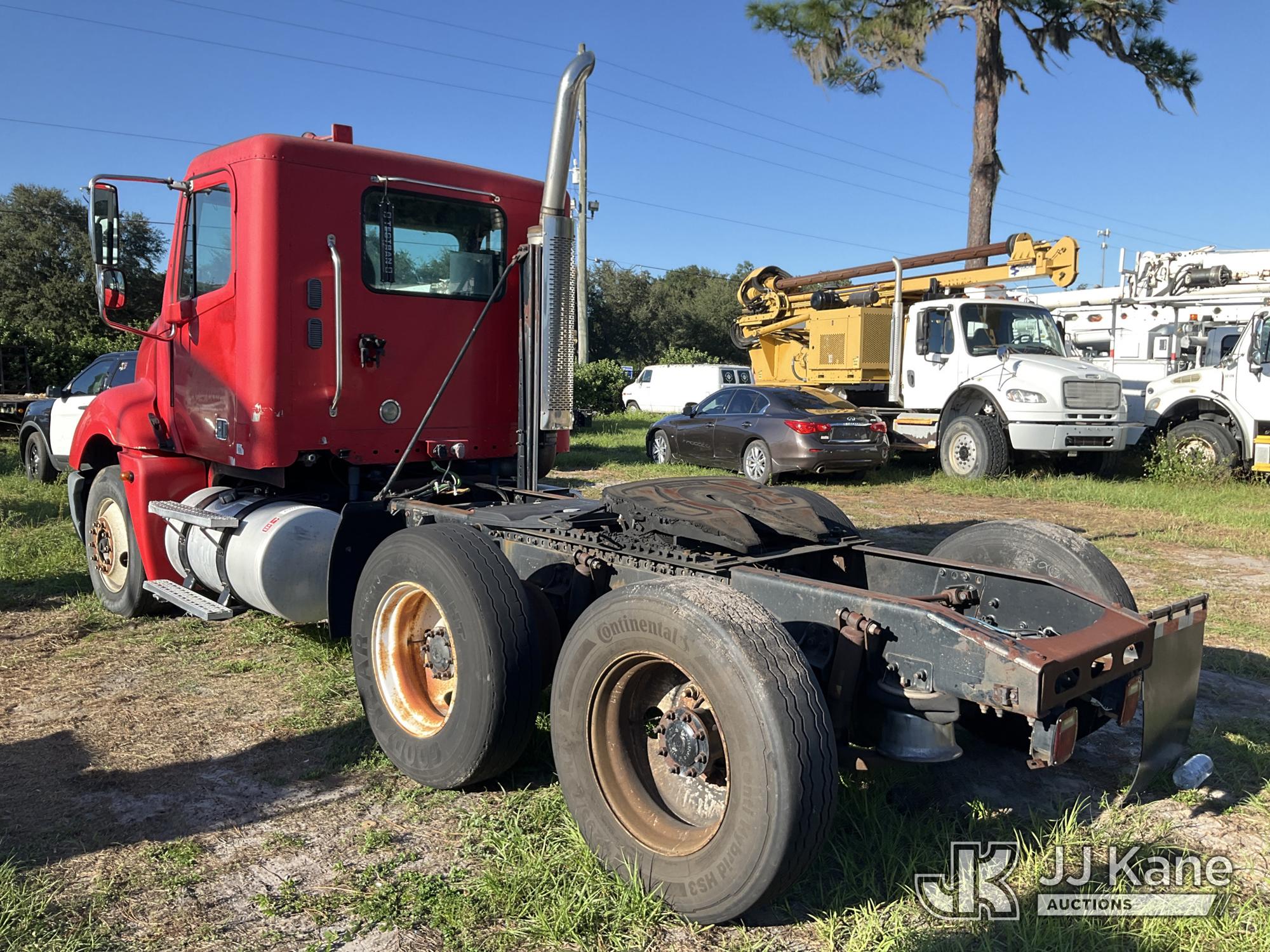 2005 Freightliner COLUMBIA 120
