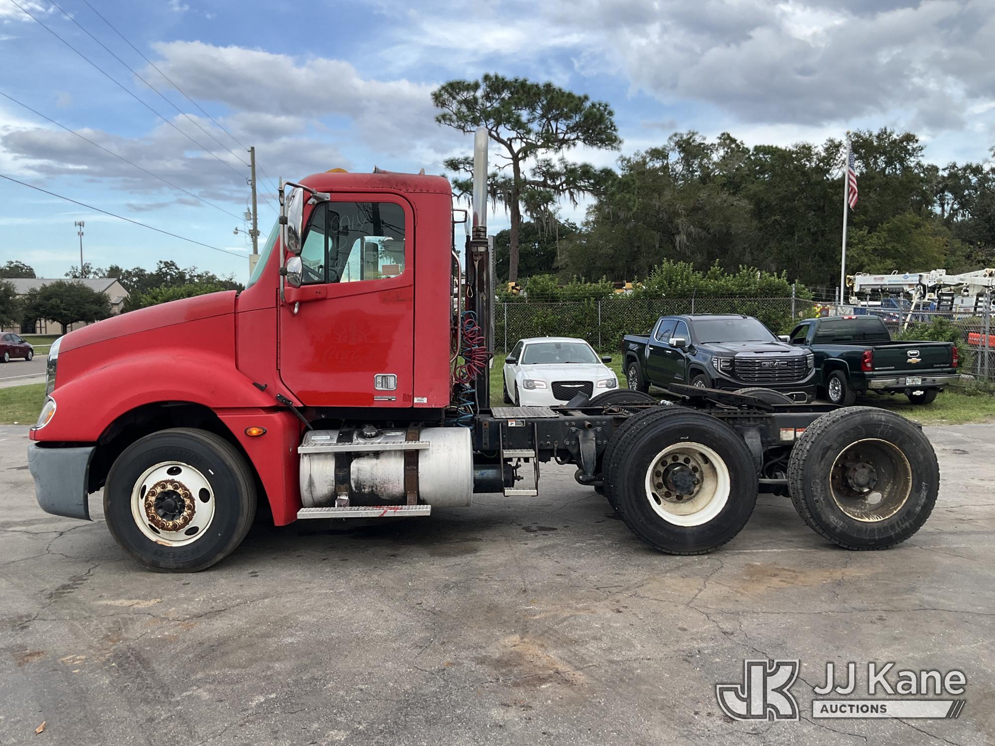 2006 Freightliner Columbia 120