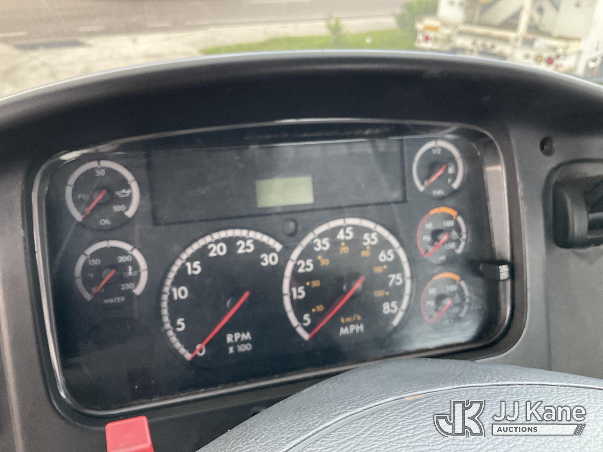 2007 Freightliner M2 106