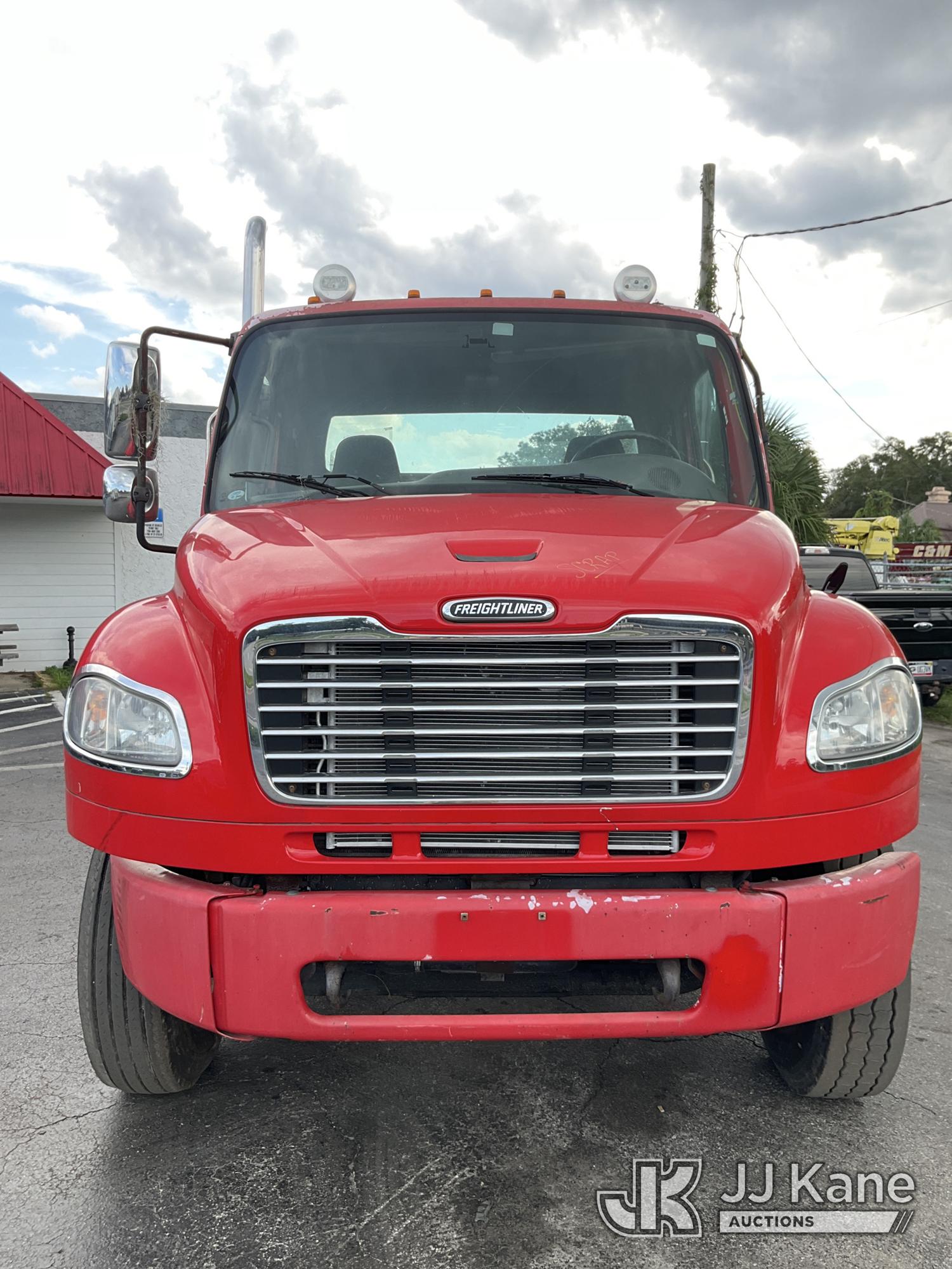 2007 Freightliner M2 106