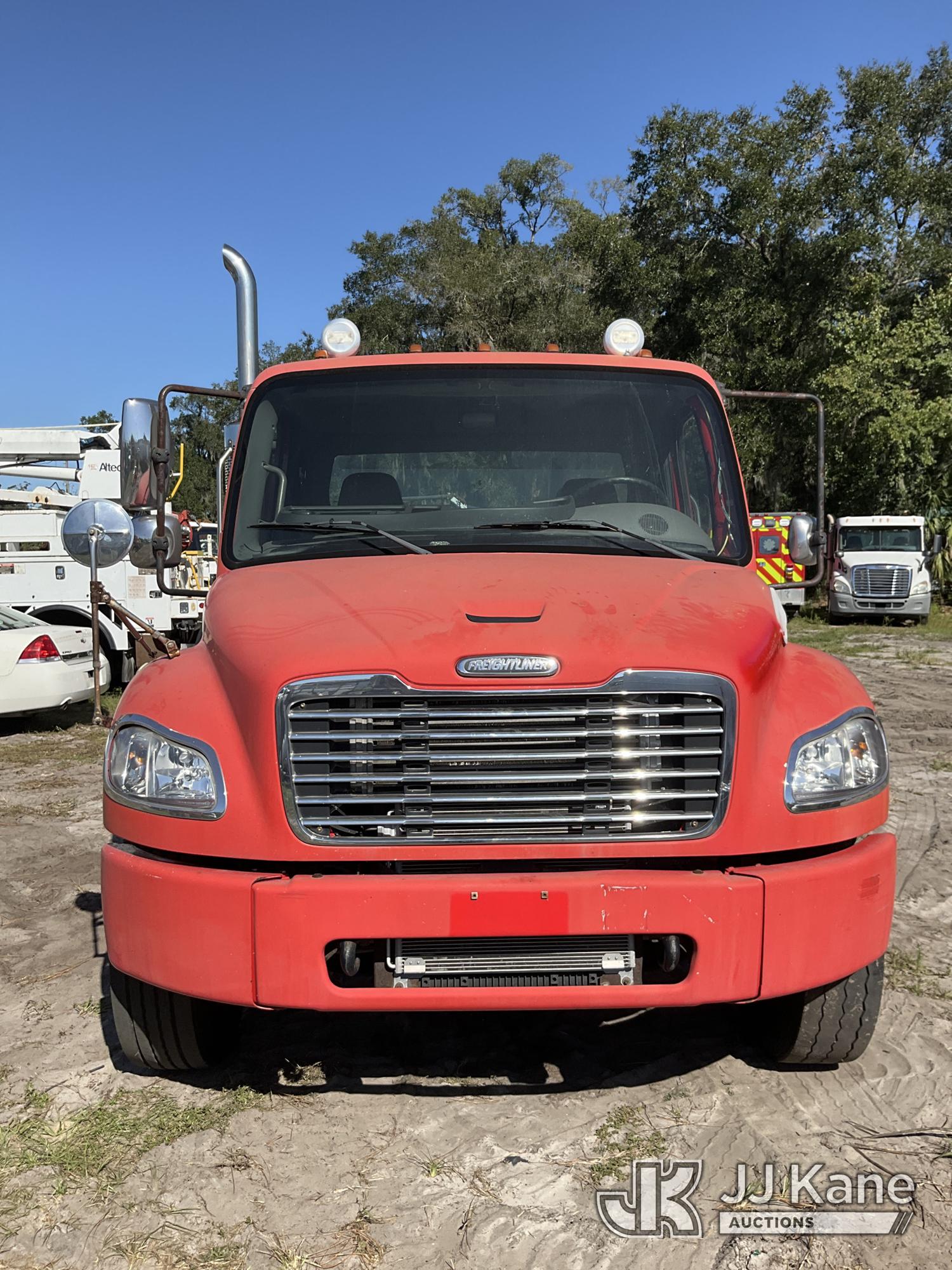 2007 Freightliner M2 106