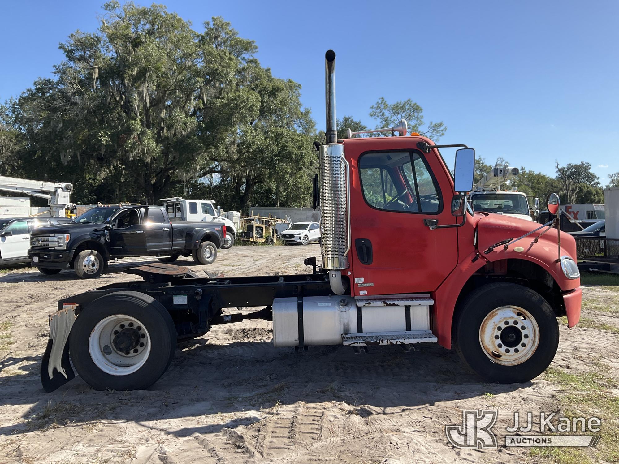 2007 Freightliner M2 106