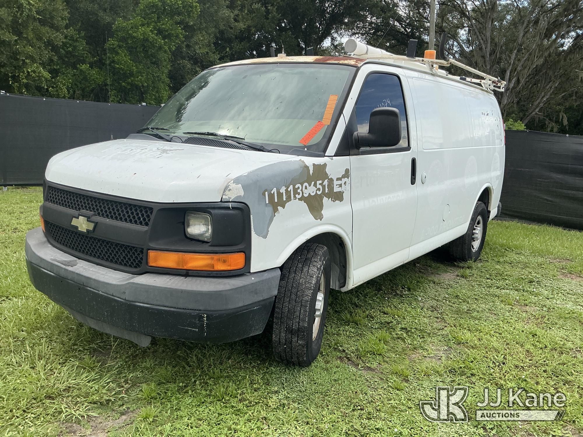 Photo of 2011 Chevrolet Express G2500