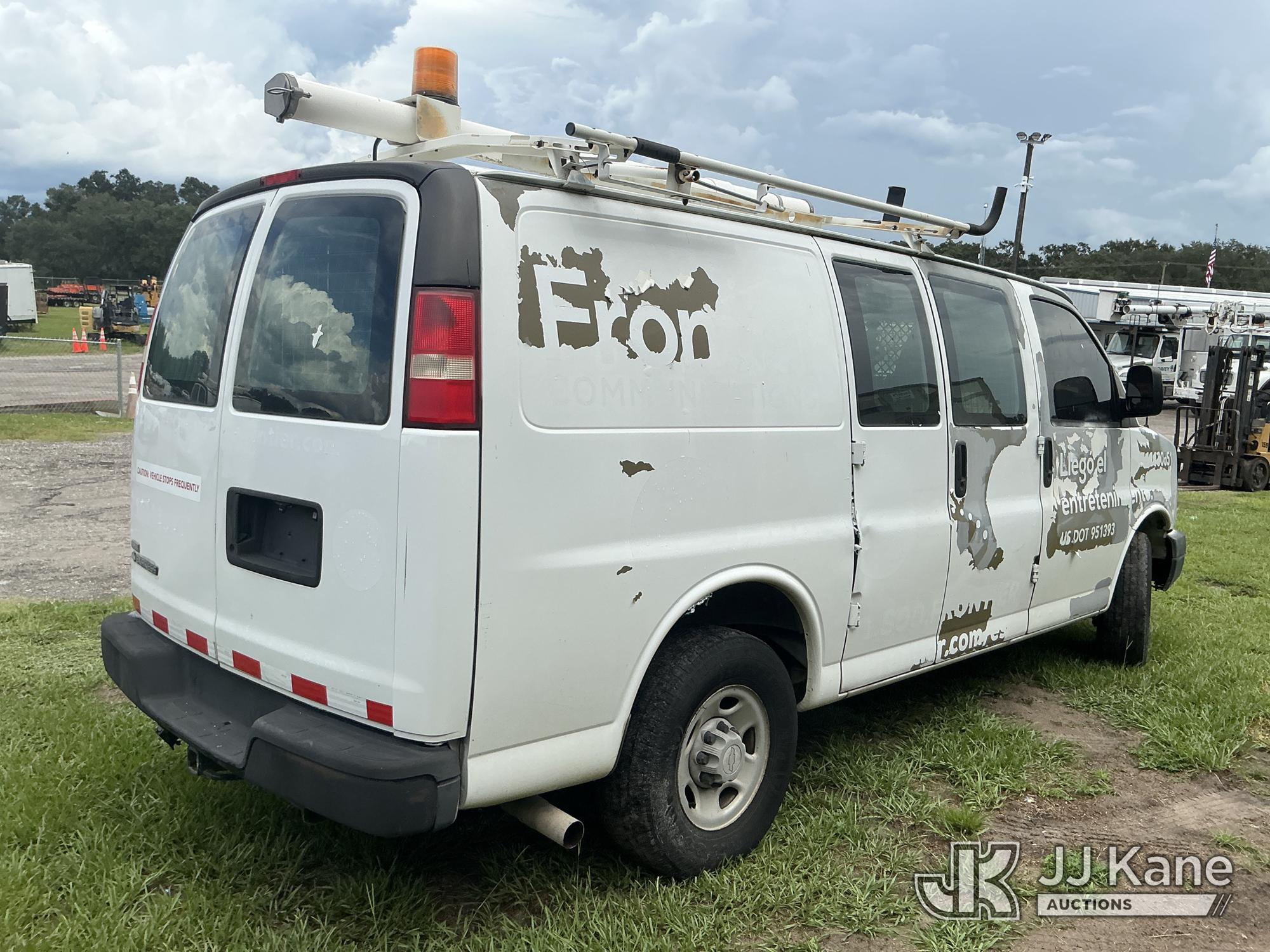 2011 Chevrolet EXPRESS G2500