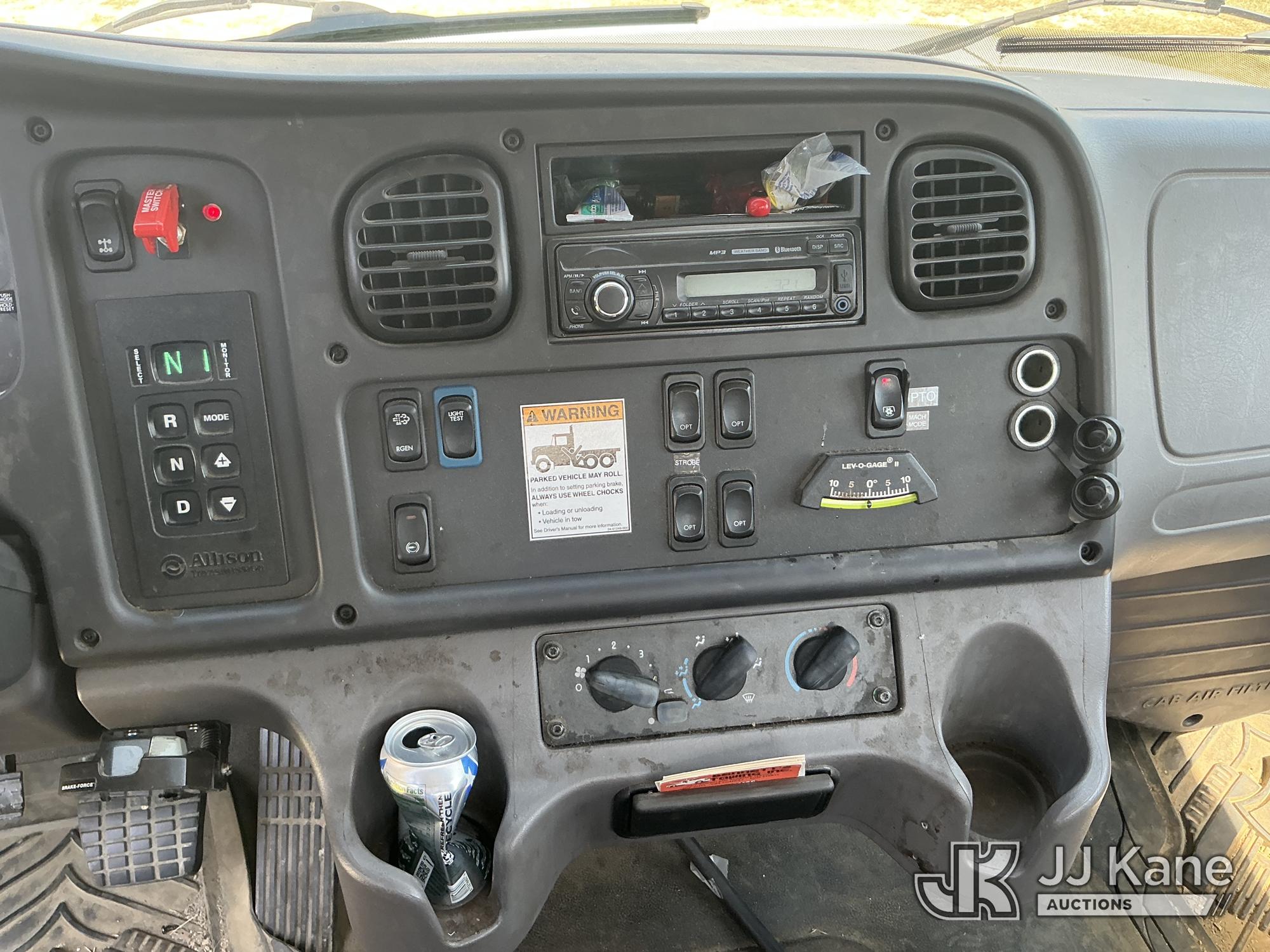 2016 Freightliner M2 106