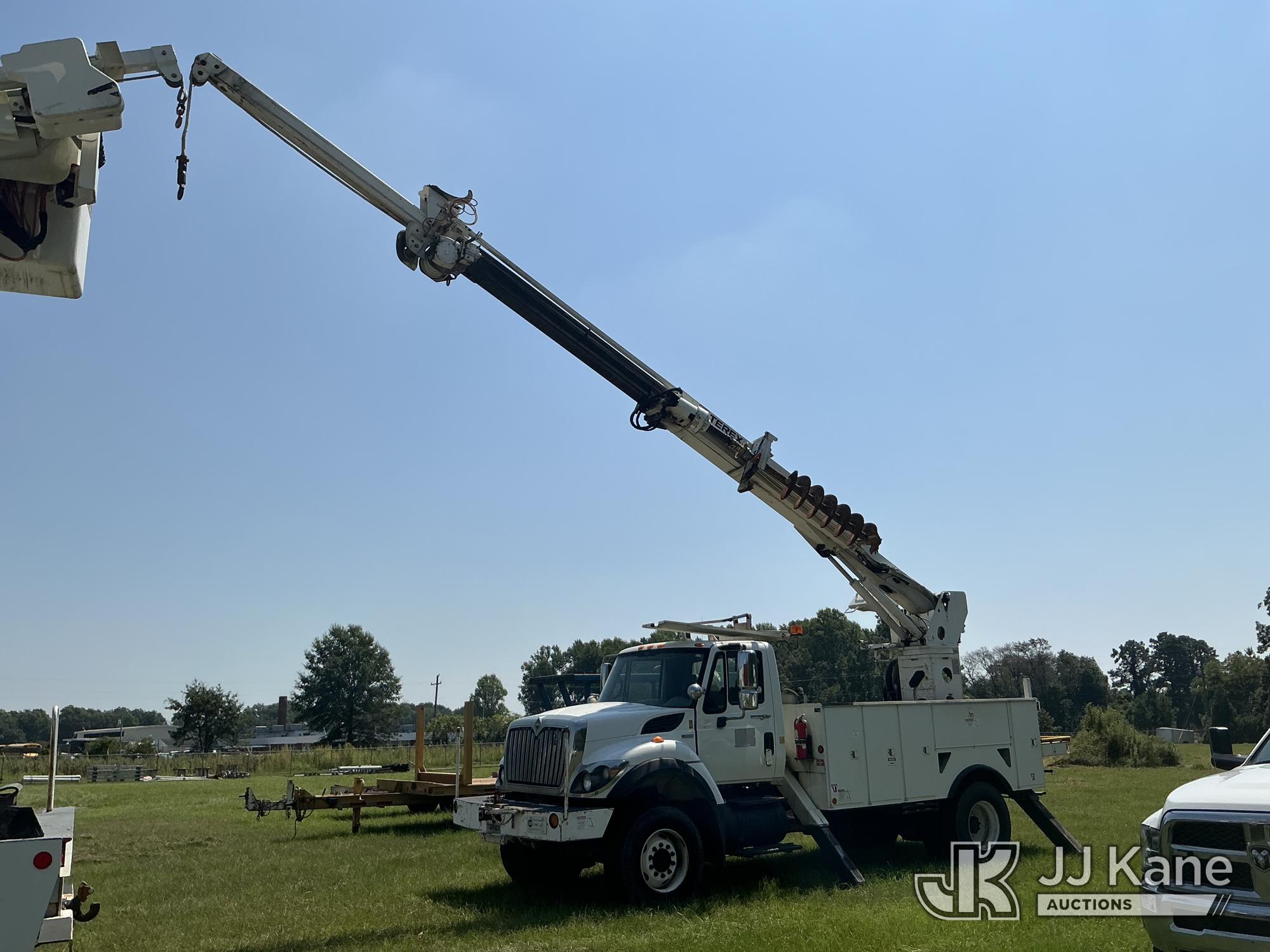 2009 International 7400 4x4