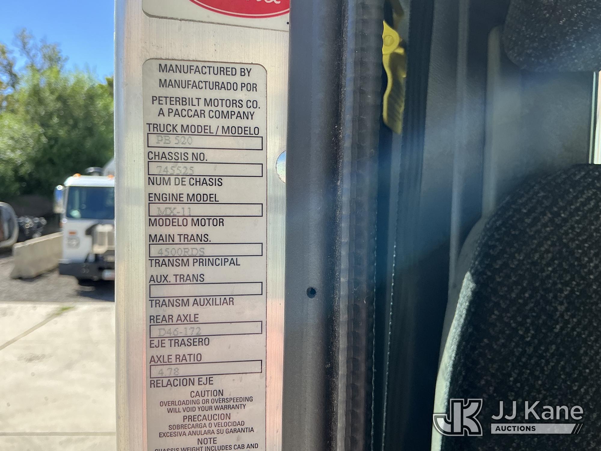 2025 Peterbilt 520