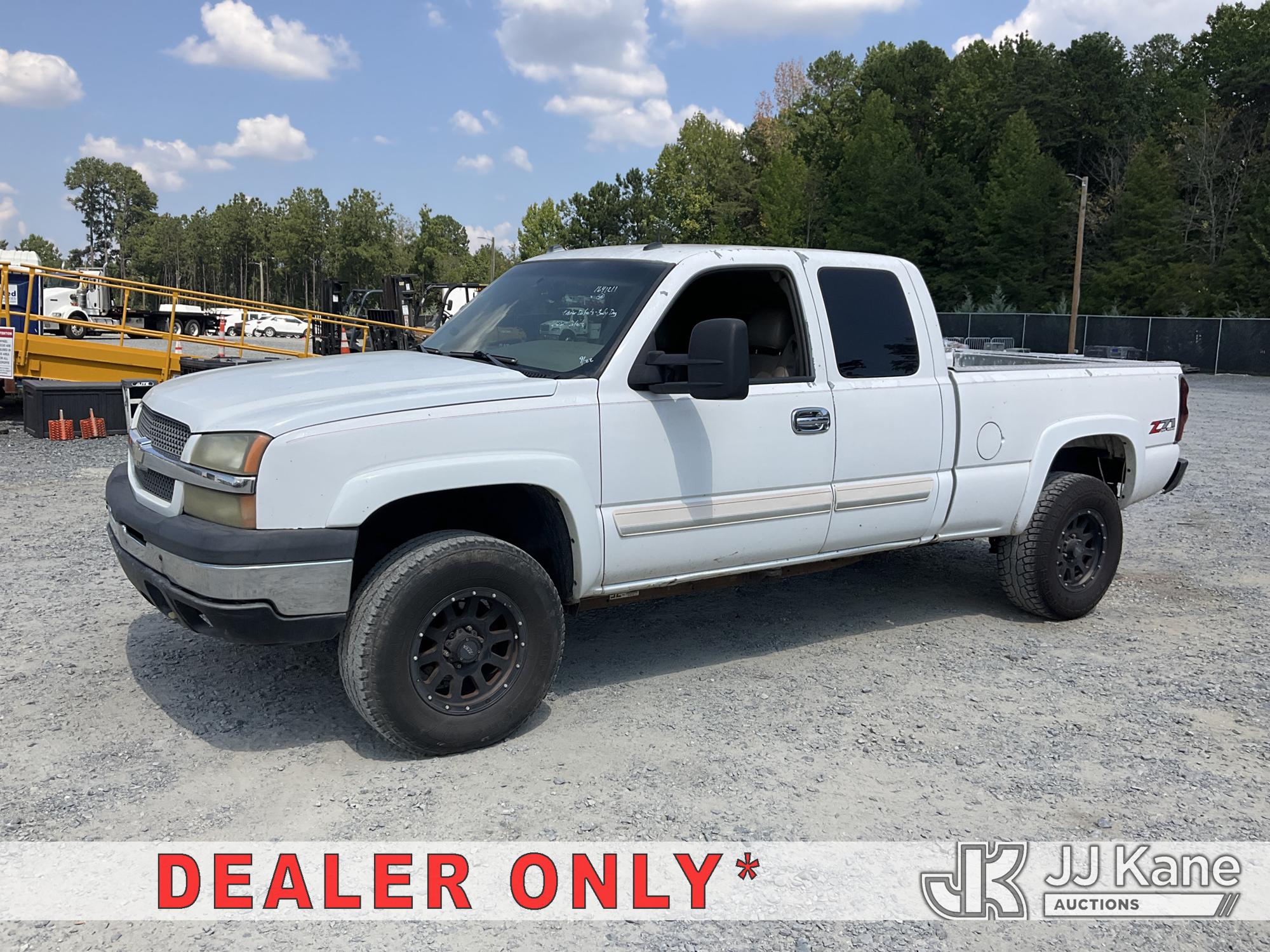 Photo of 2004 Chevrolet Silverado 1500 4x4