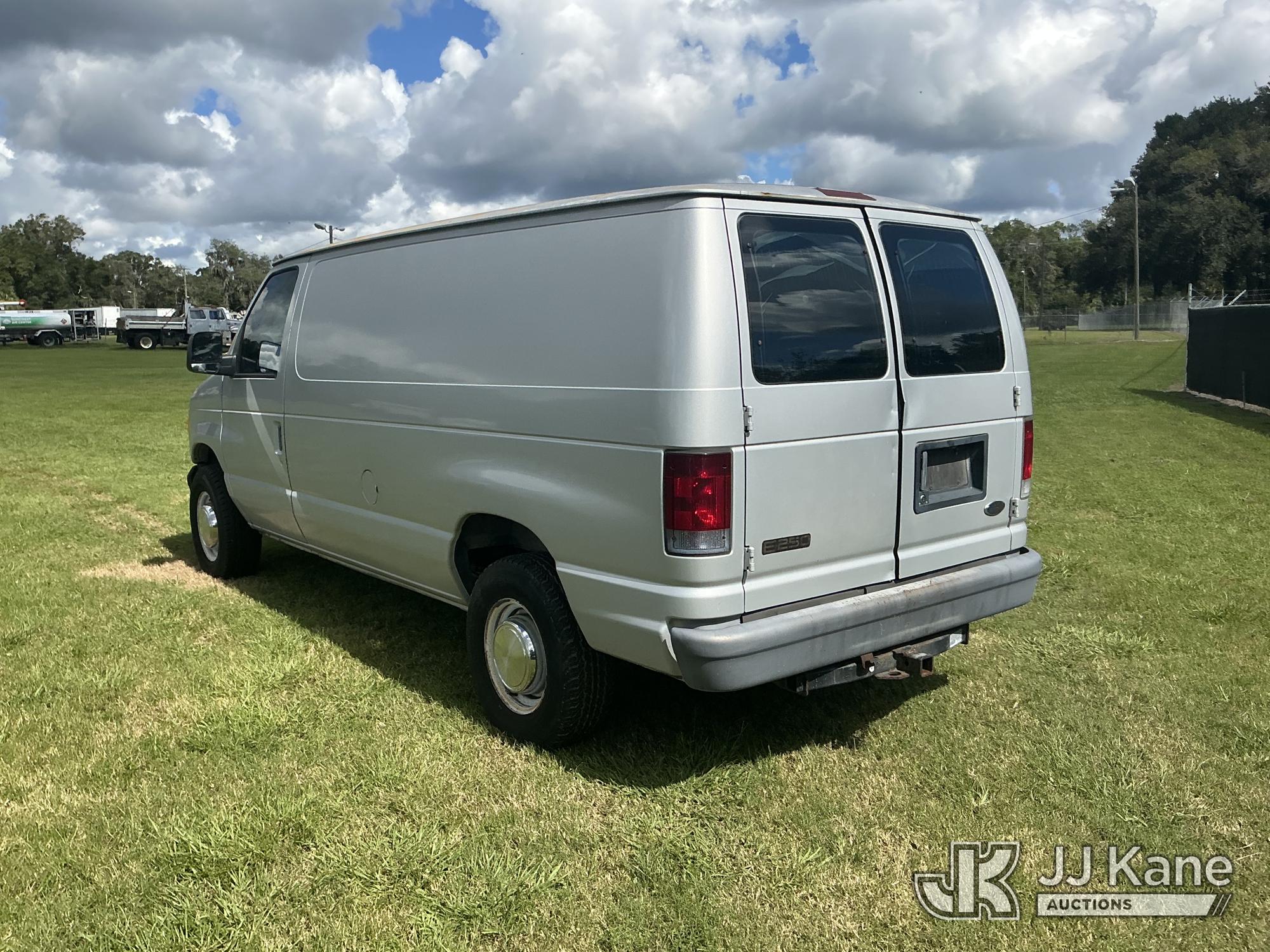 2004 Ford ECONOLINE