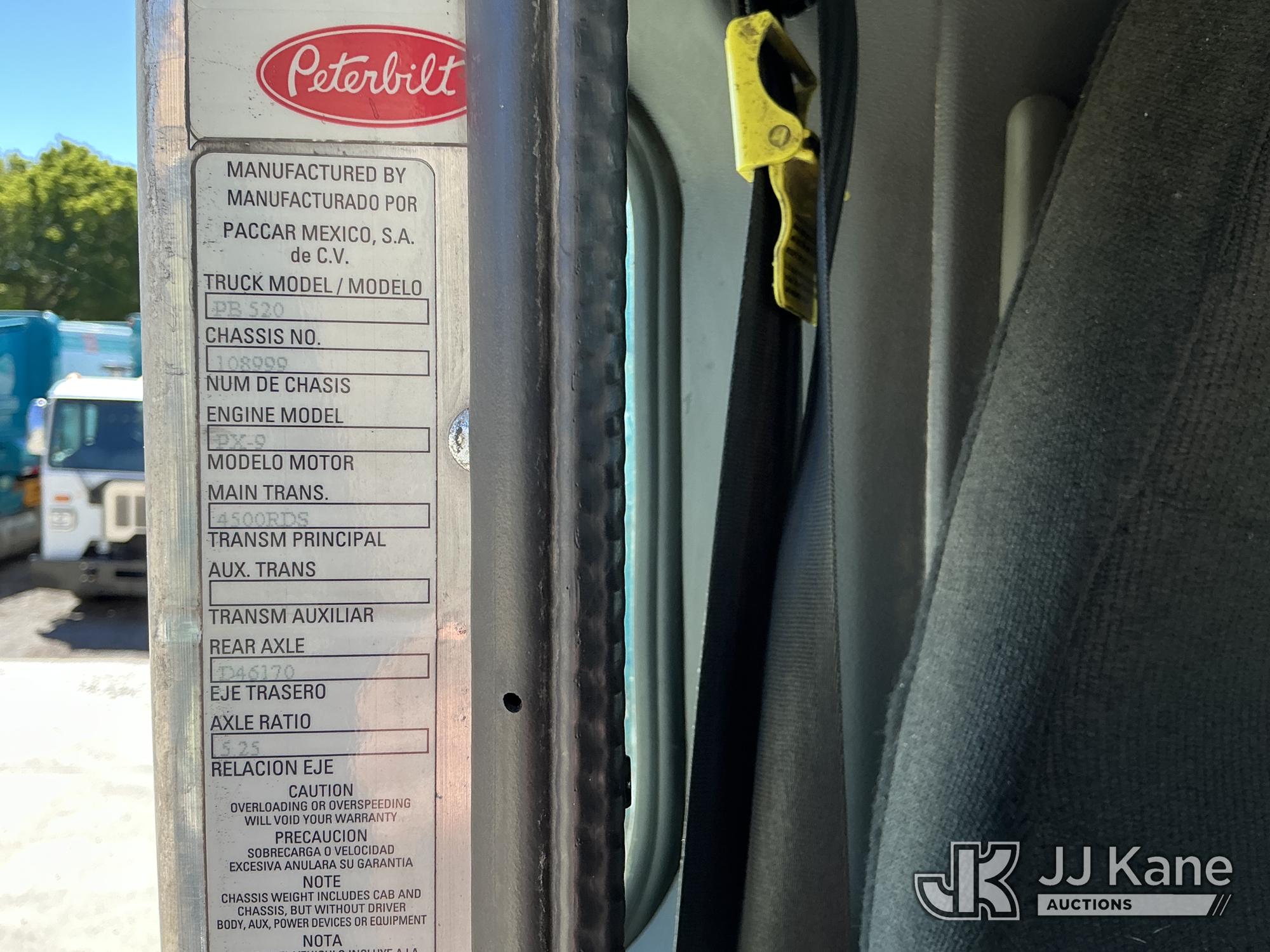 2020 Peterbilt 520