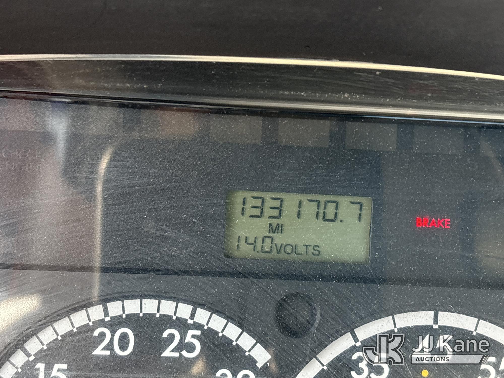 Photo of 2006 Freightliner M2 112