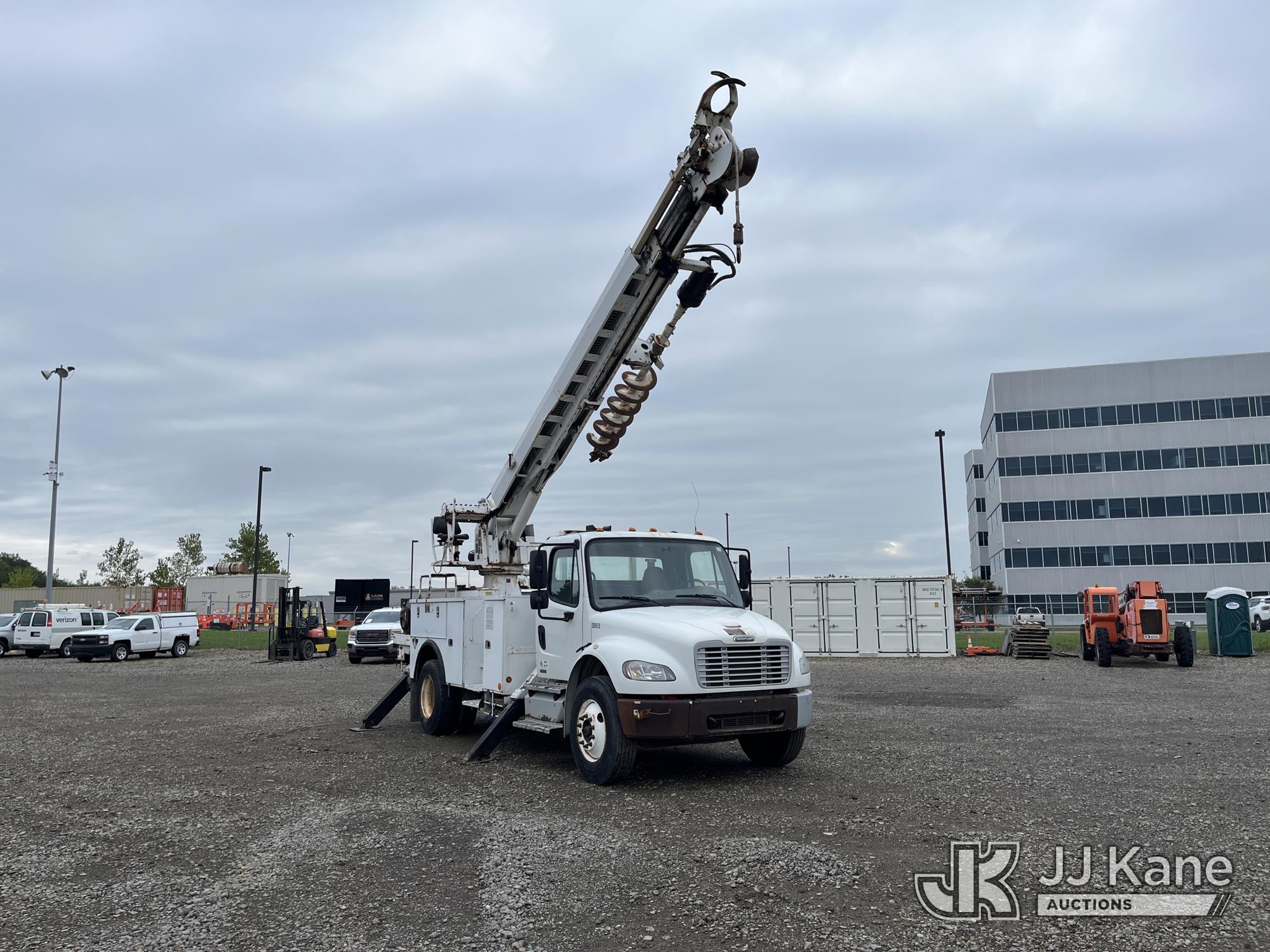 2011 Freightliner M2 106
