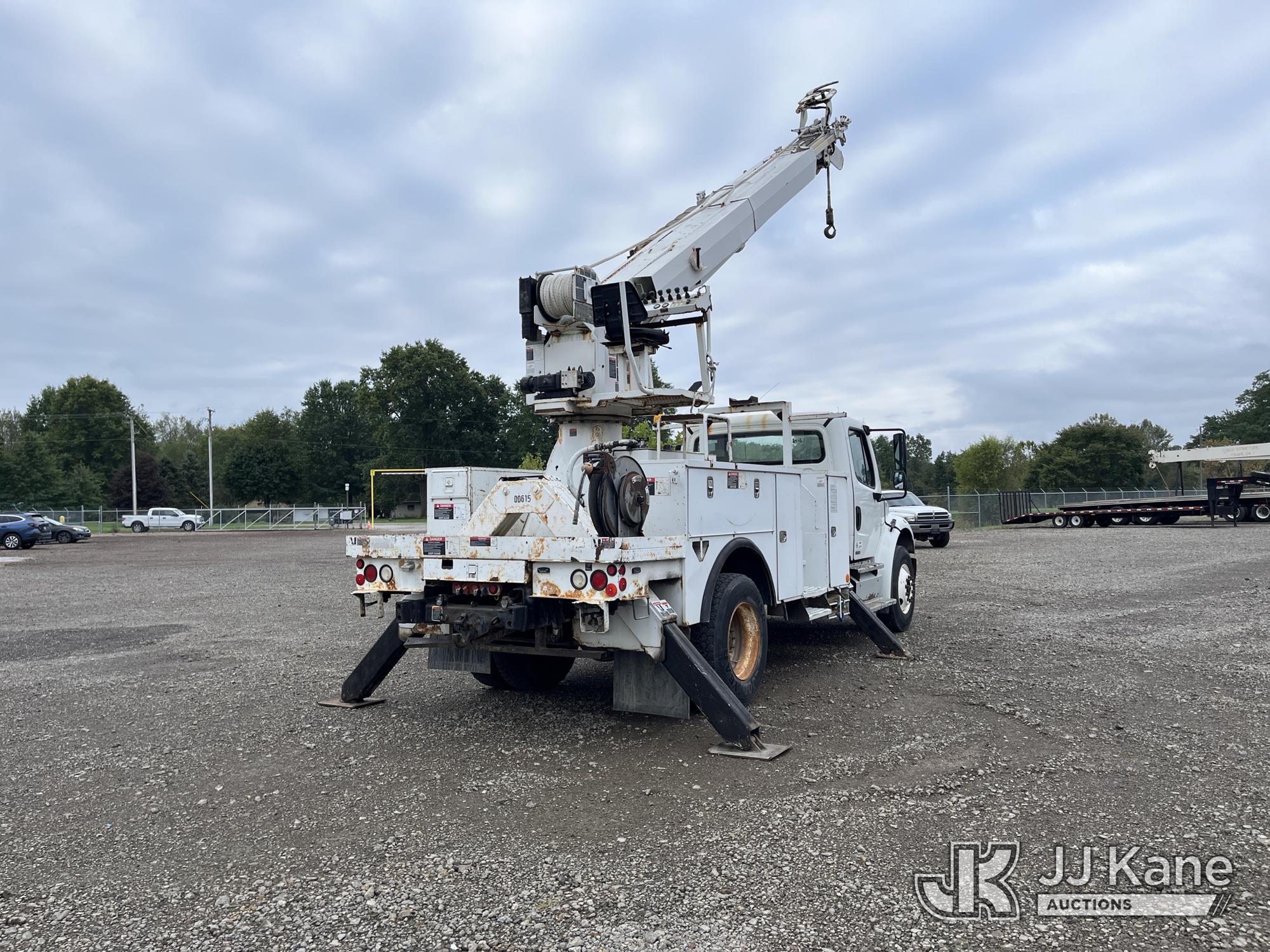 2011 Freightliner M2 106
