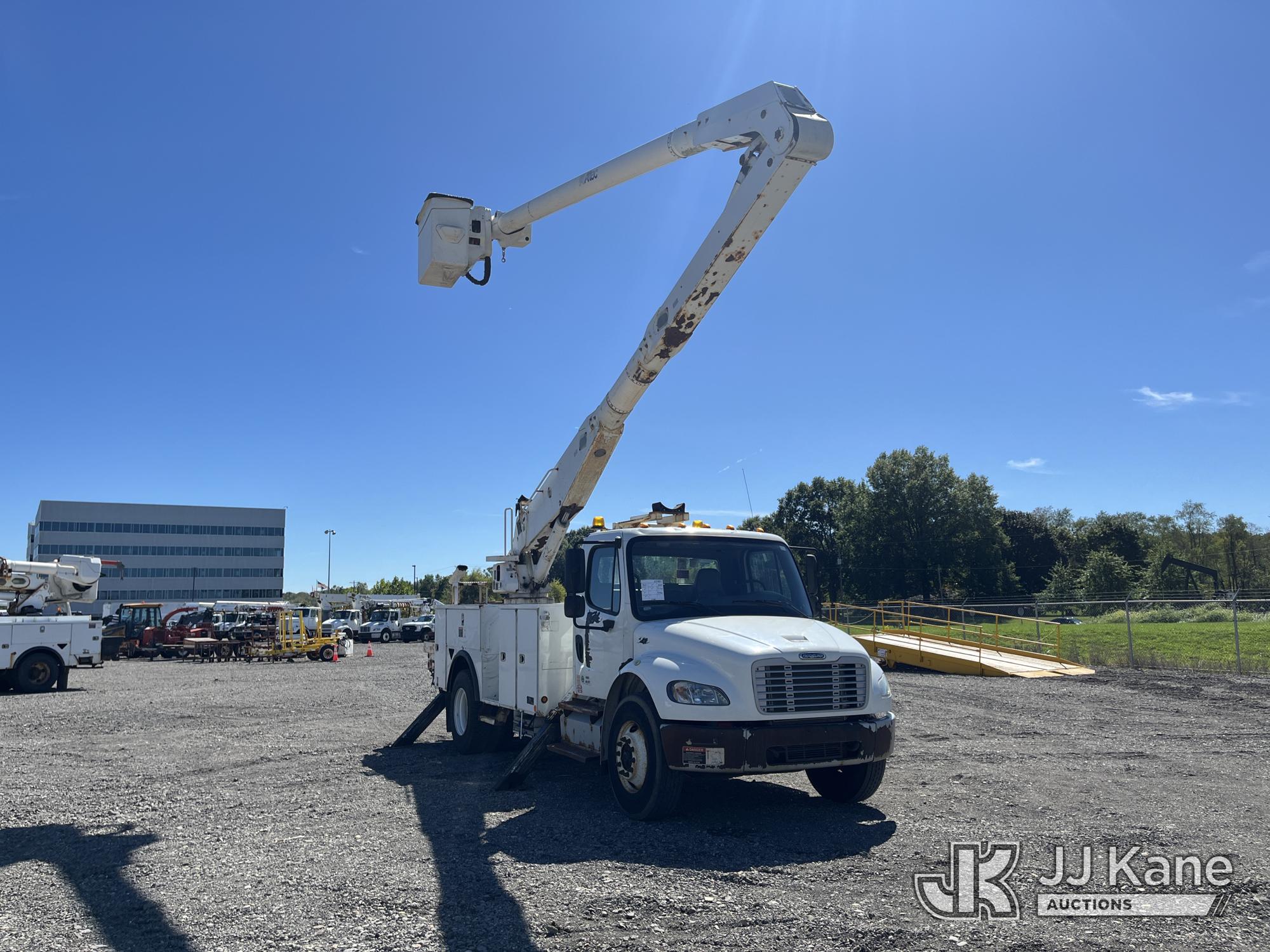 2013 Freightliner M2 106