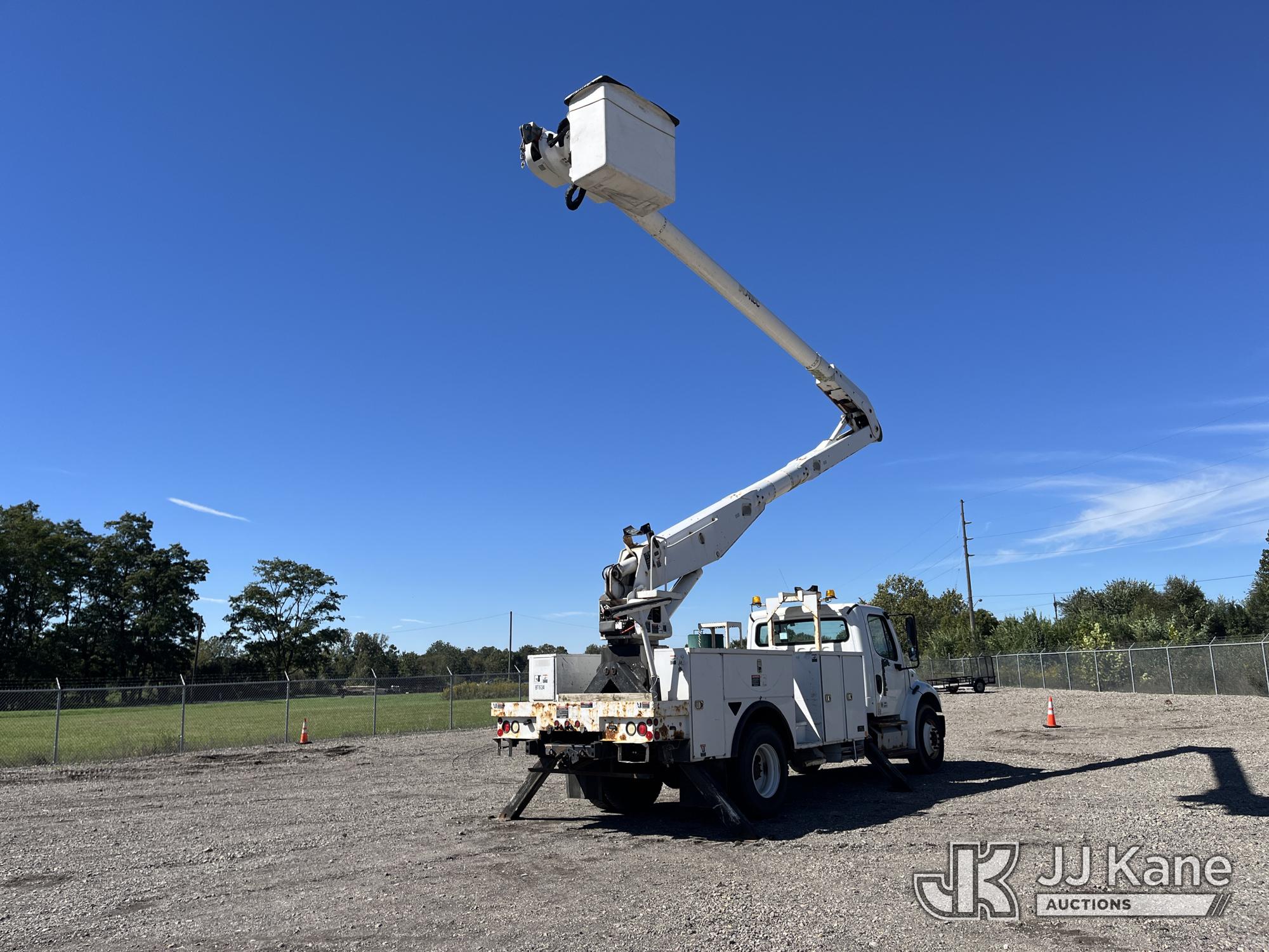 2013 Freightliner M2 106