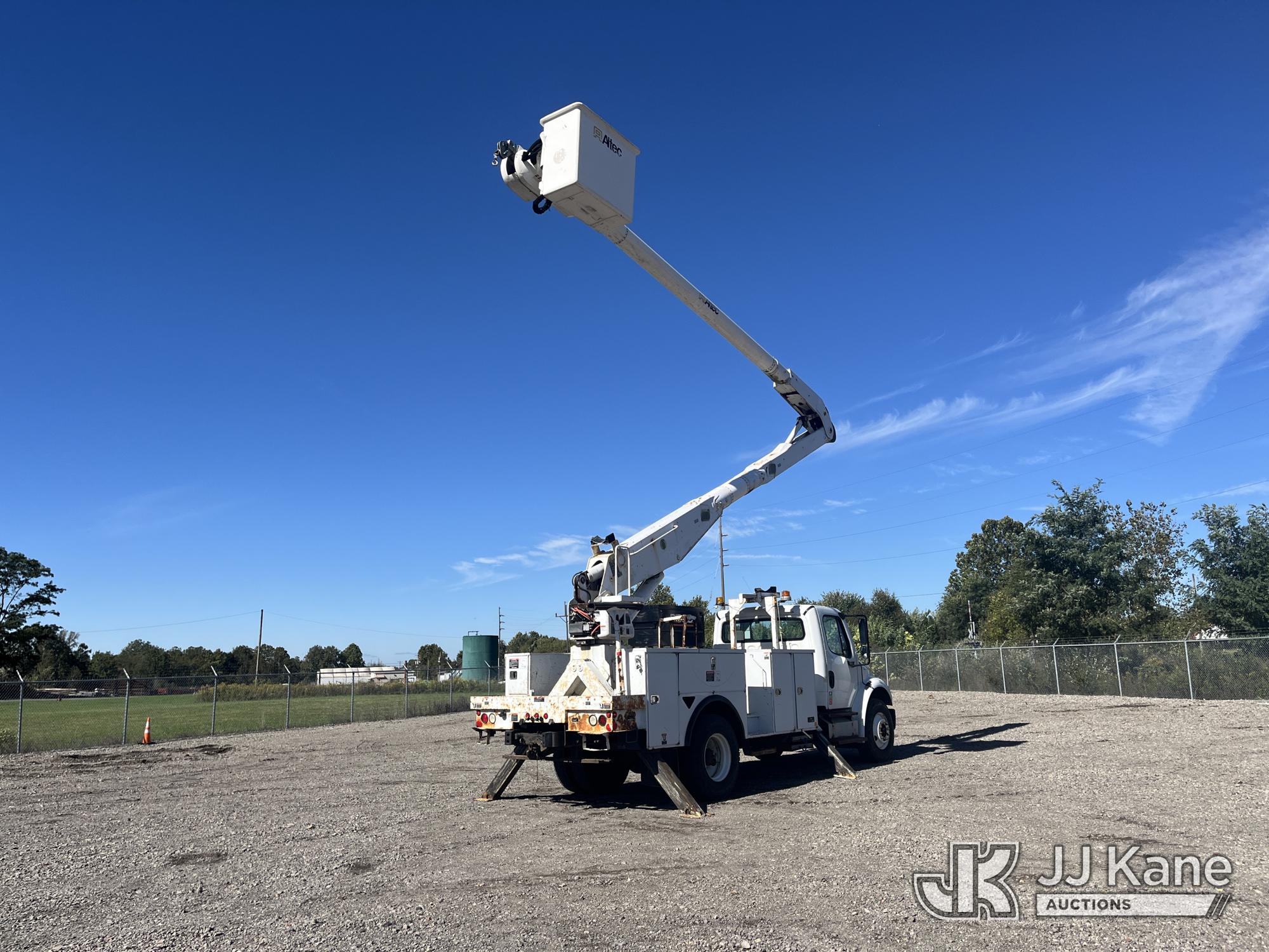 2013 Freightliner M2 106