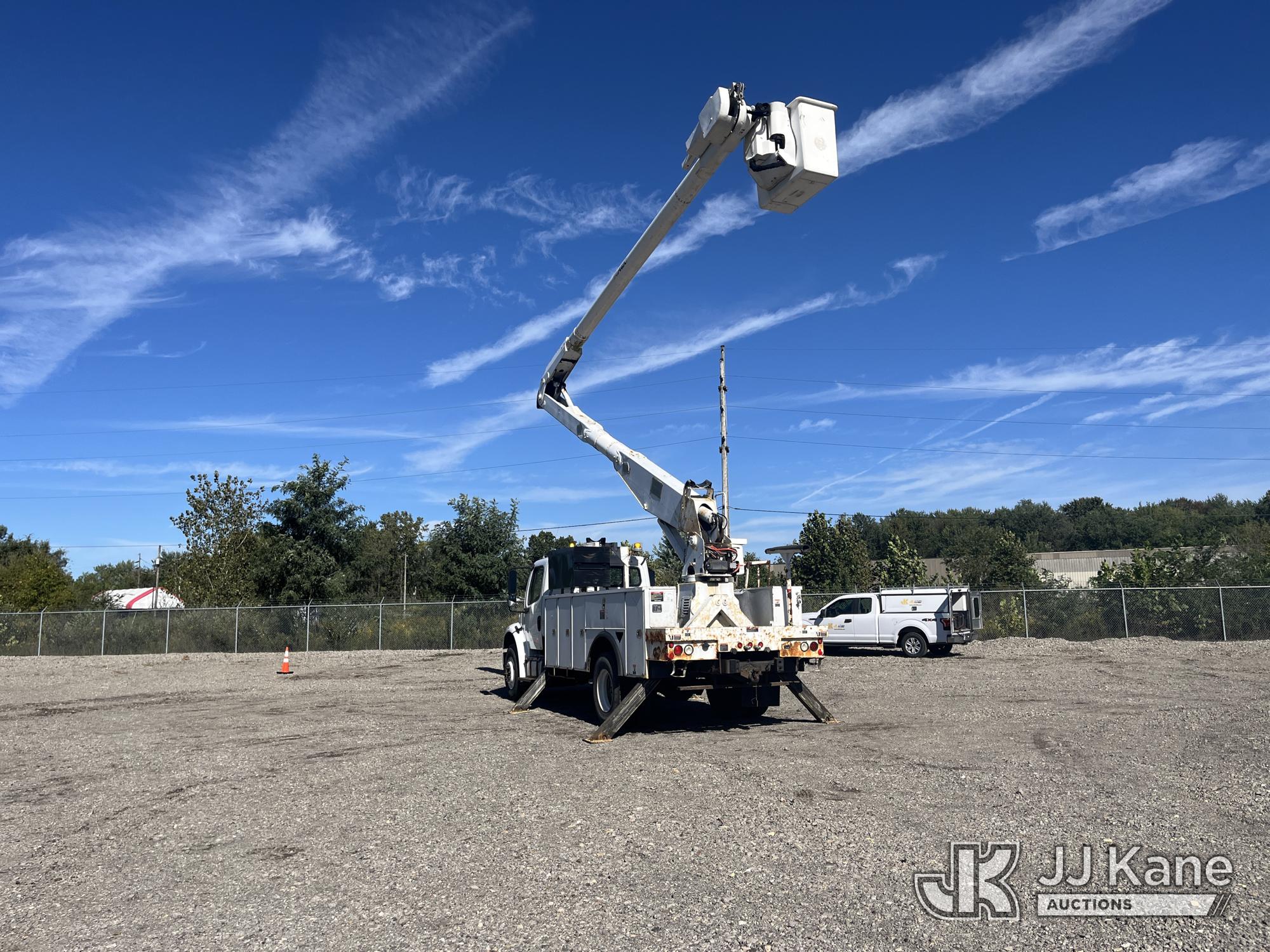 2013 Freightliner M2 106