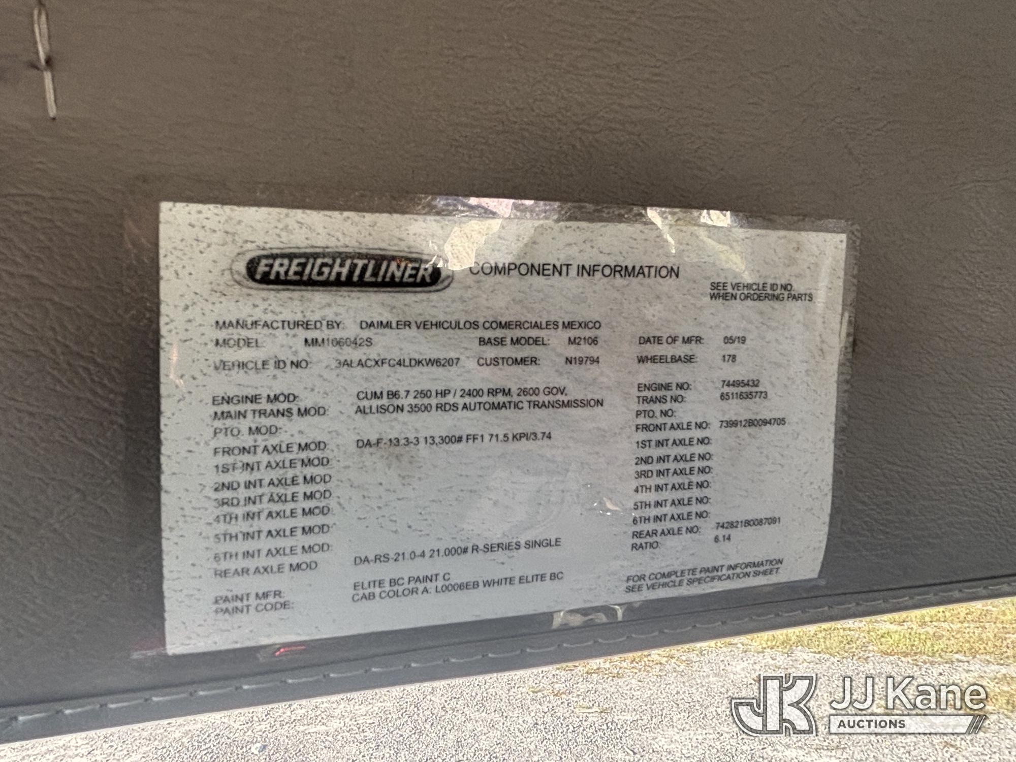 2020 Freightliner M2-106